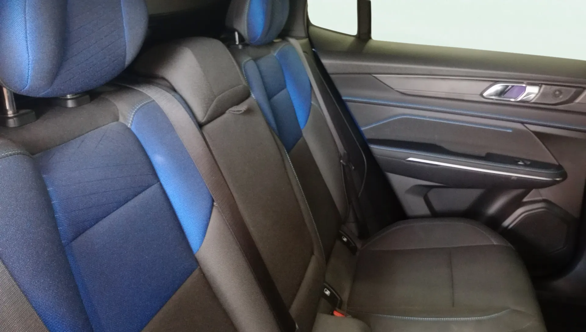 Lynk & Co 01 1.5 PHEV - foto 9