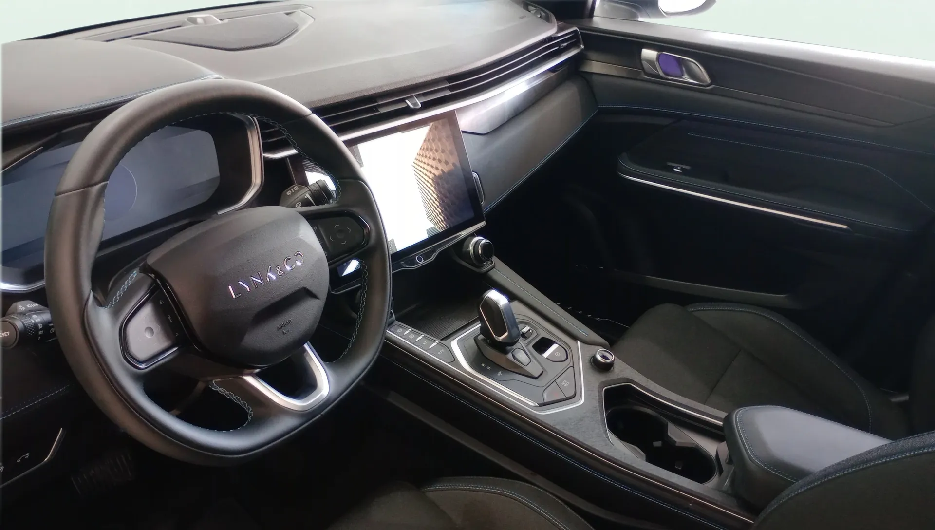 Lynk & Co 01 1.5 PHEV - foto 7