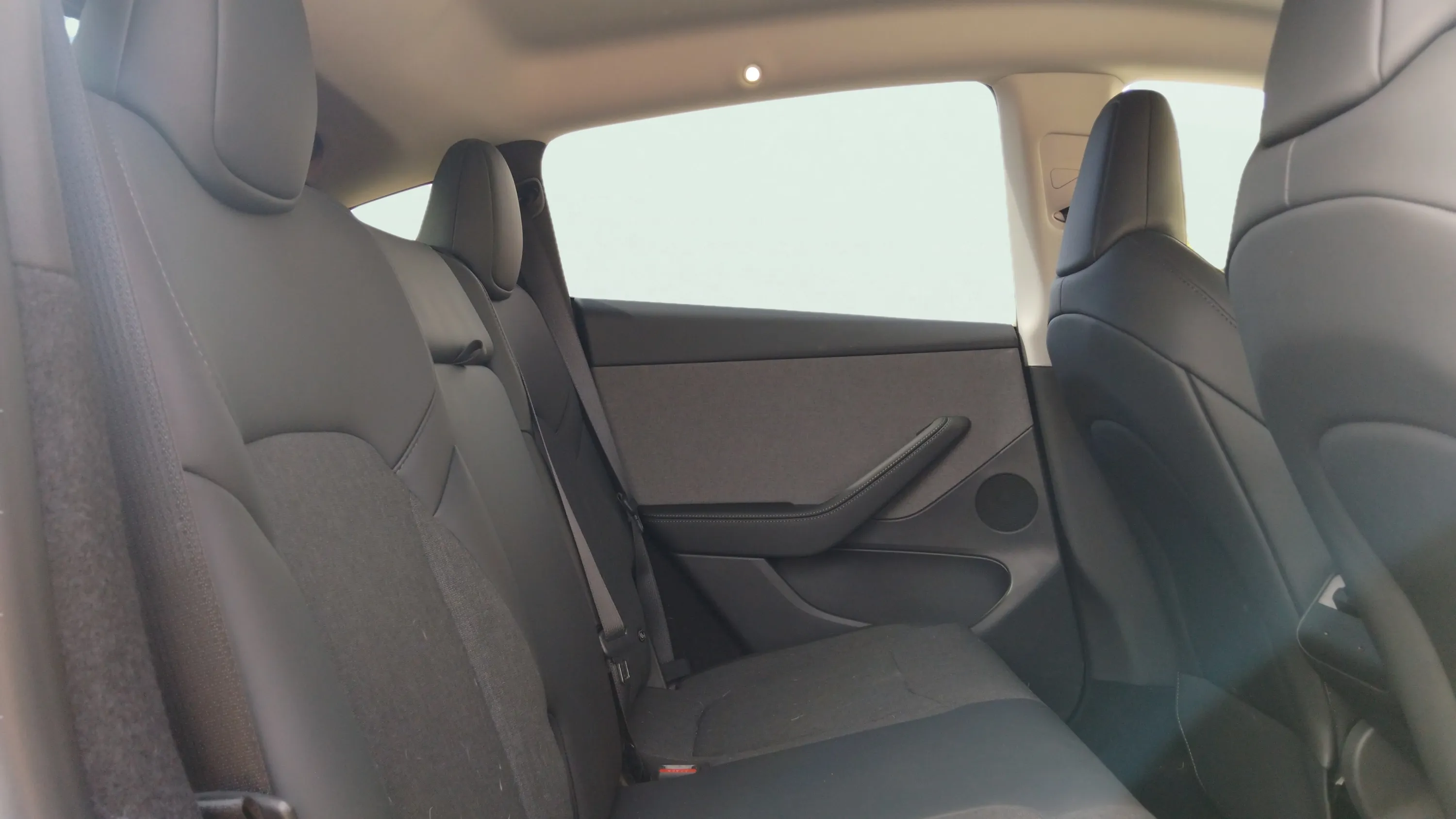 Tesla Model Y Standard Tracción trasera - foto 25