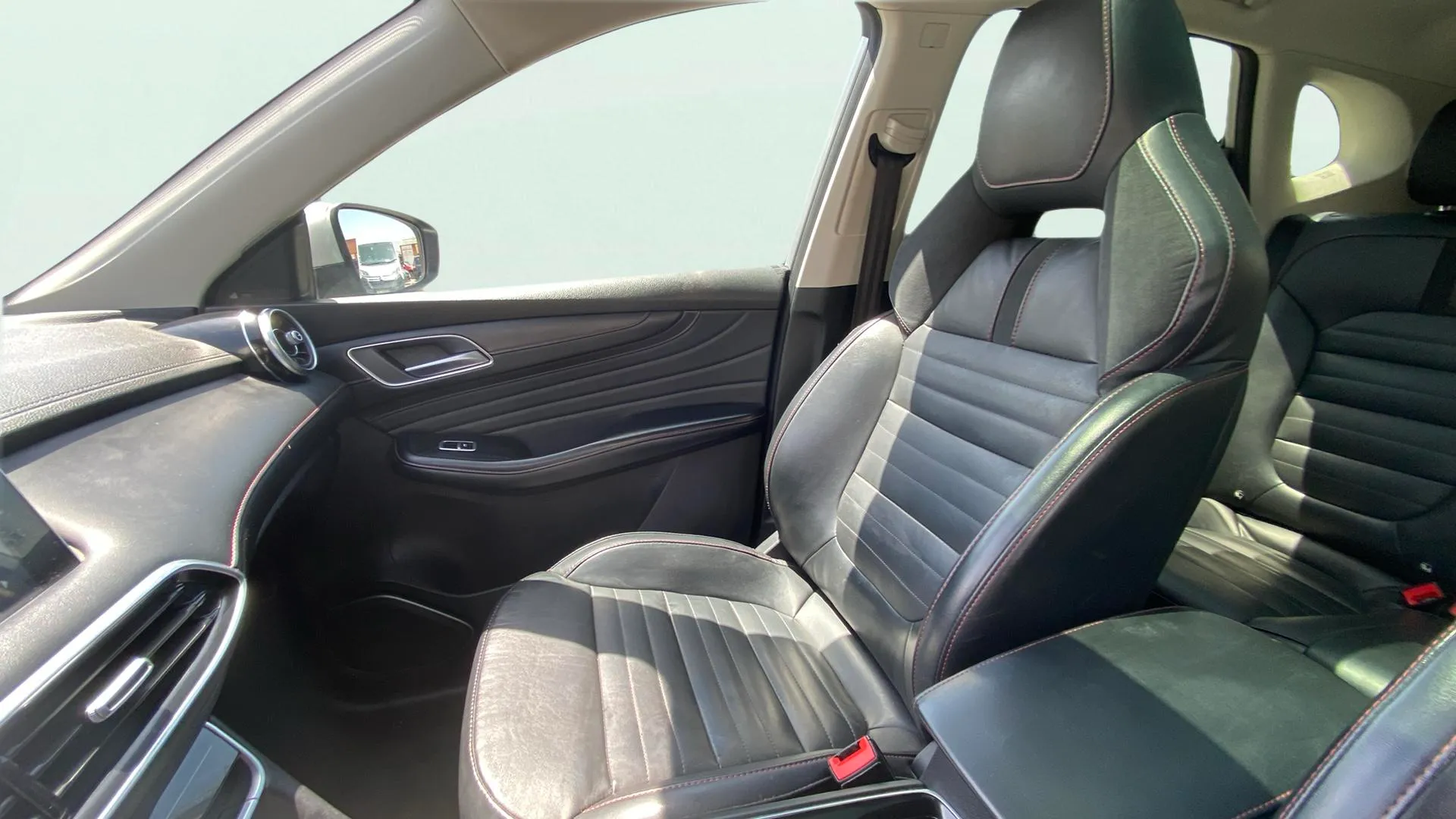 MG HS 1.5T-GDI PHEV Comfort - foto 15