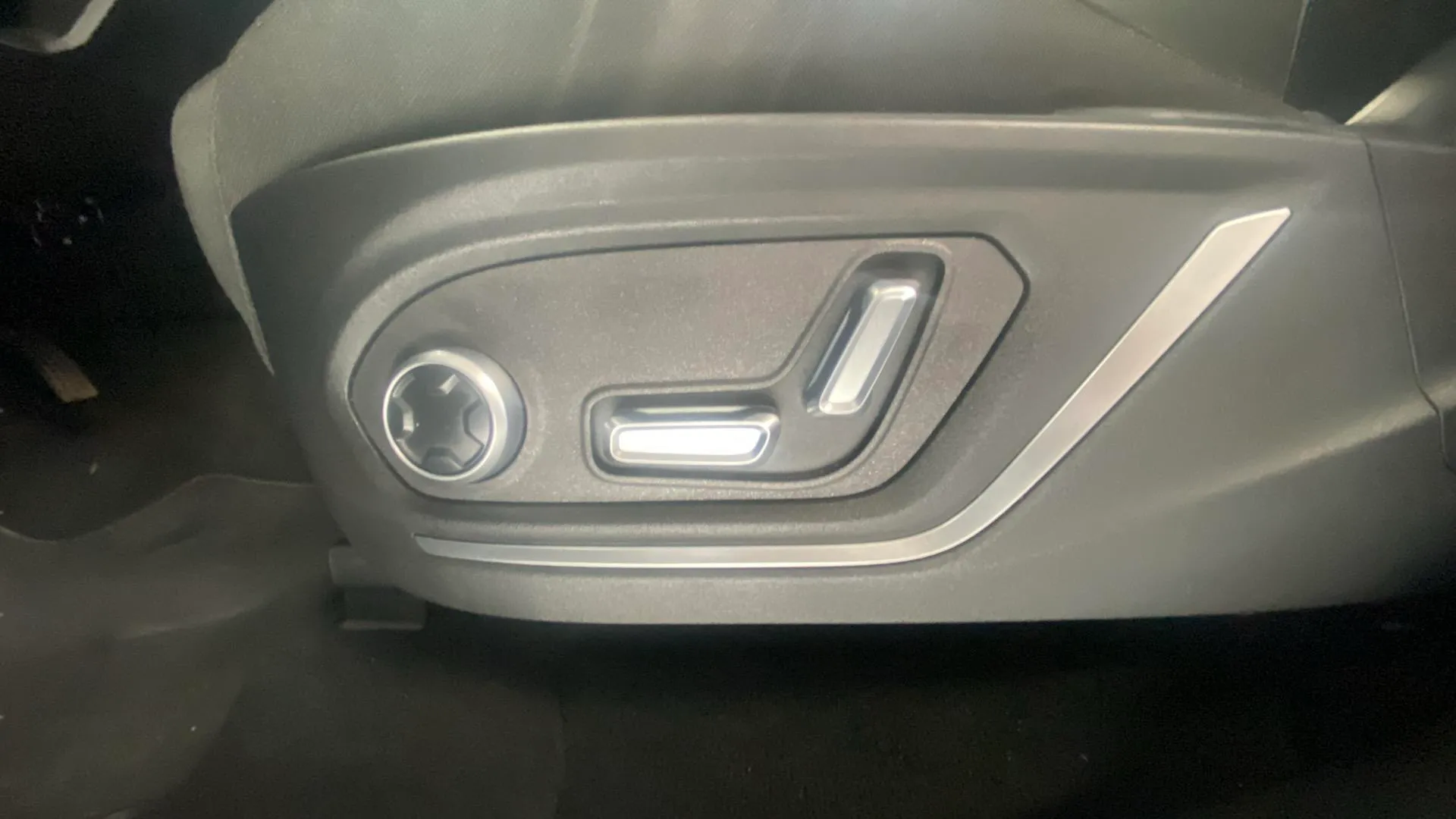 Lynk & Co 01 1.5 PHEV - foto 21