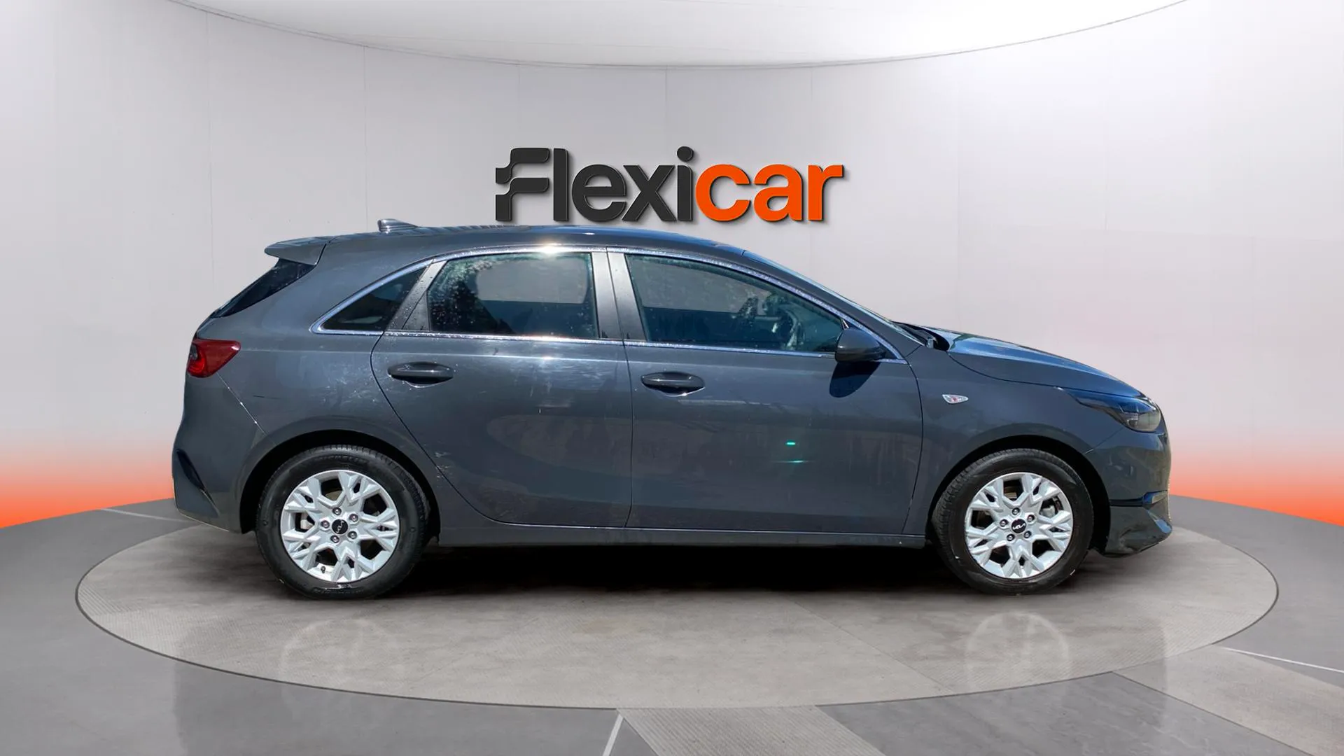 Kia Ceed 1.6 MHEV iMT Drive - foto 8