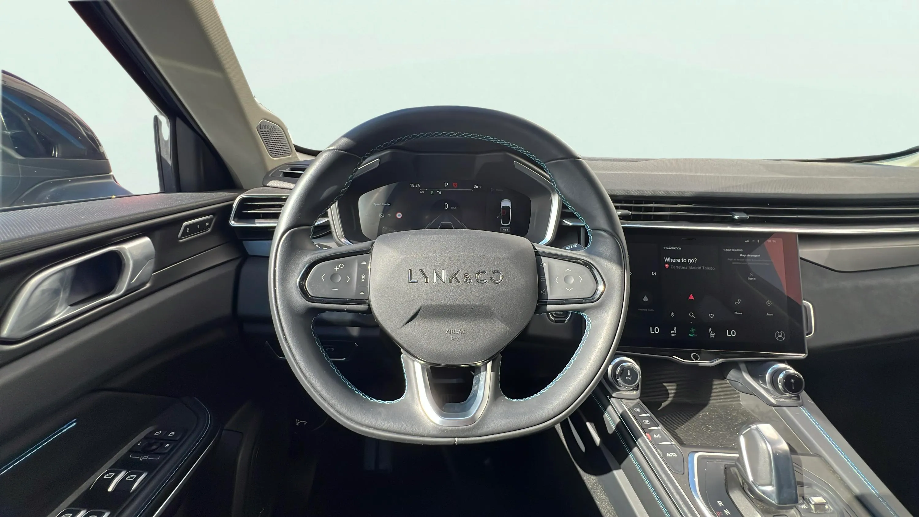 Lynk & Co 01 1.5 PHEV - foto 13