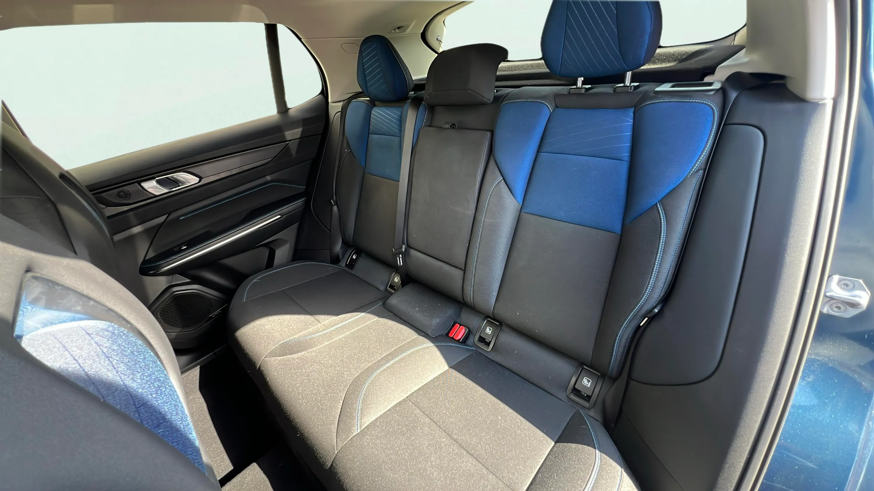 Lynk & Co 01 1.5 PHEV - foto 15