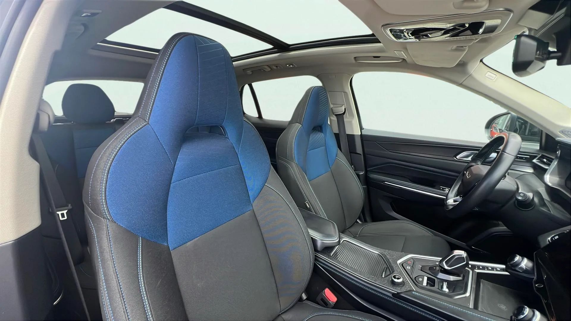 Lynk & Co 01 1.5 PHEV - foto 10