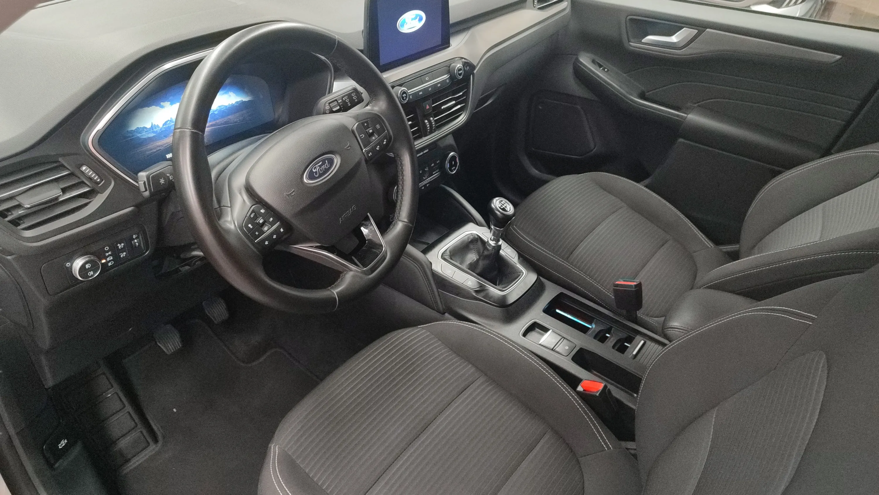 Ford Kuga Titanium 1.5T EcoBoost - foto 19