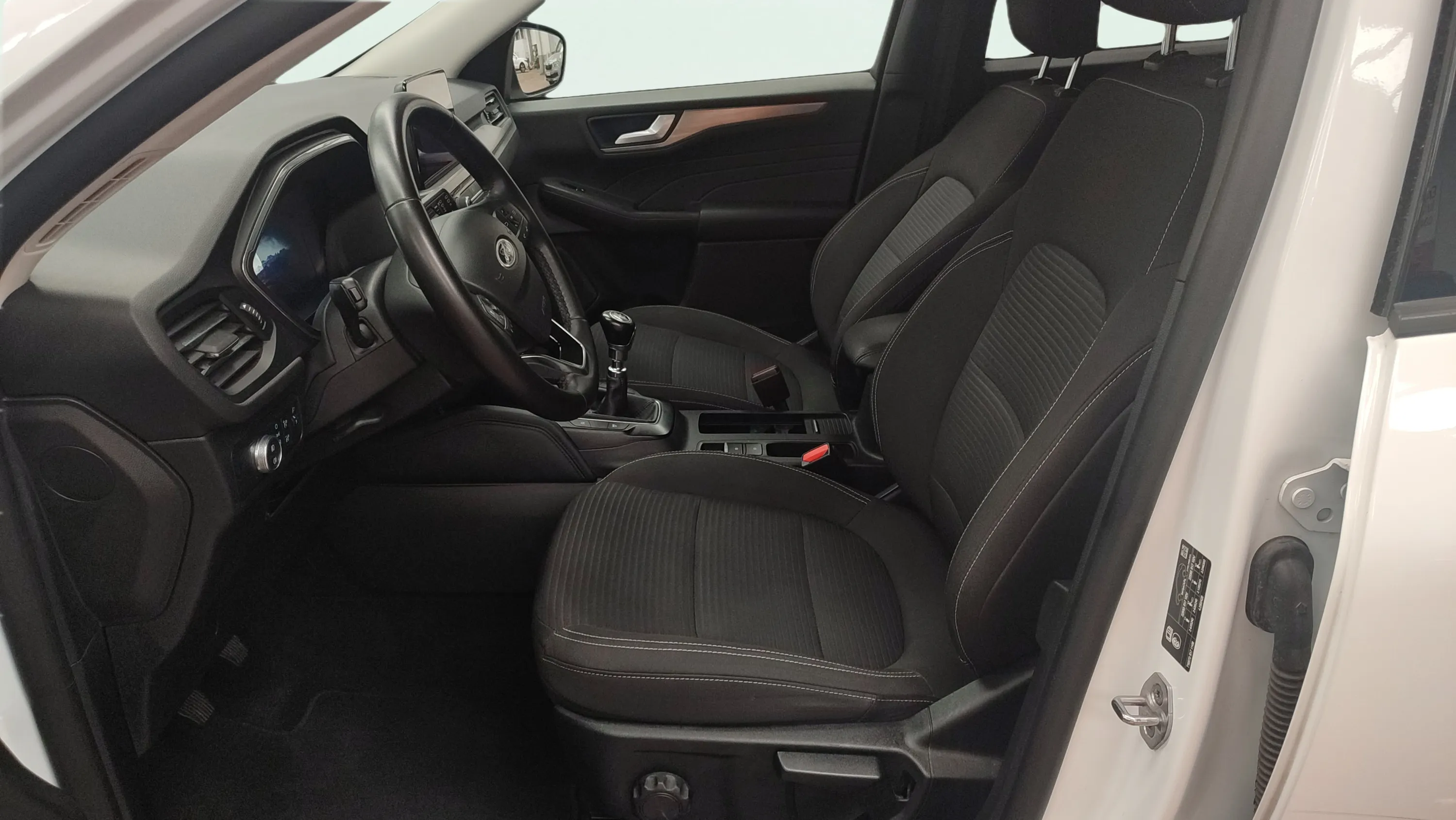 Ford Kuga Titanium 1.5T EcoBoost - foto 18