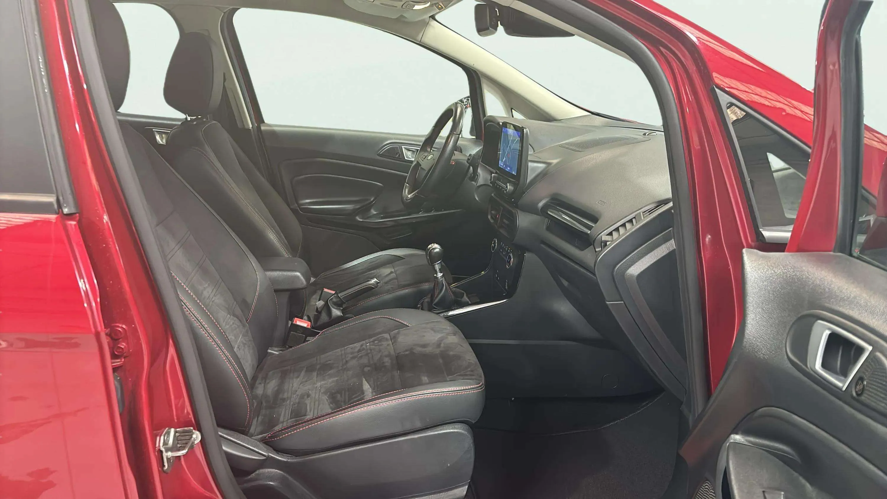 Ford EcoSport 1.0T EcoBoost ST Line - foto 20