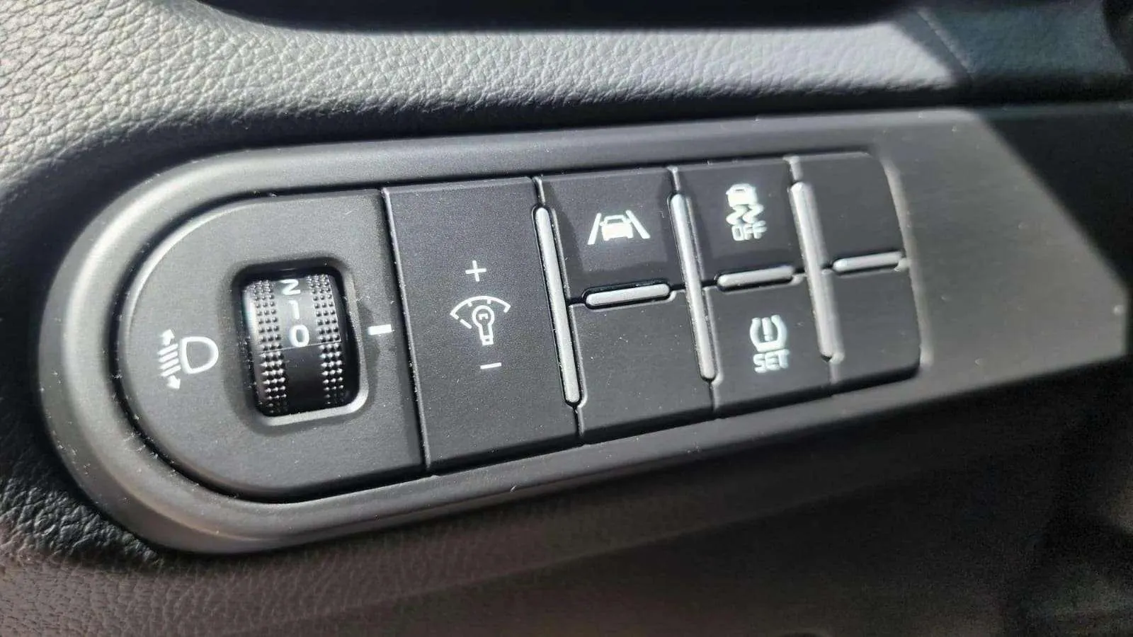 Kia Ceed 1.6 MHEV iMT Drive - foto 15