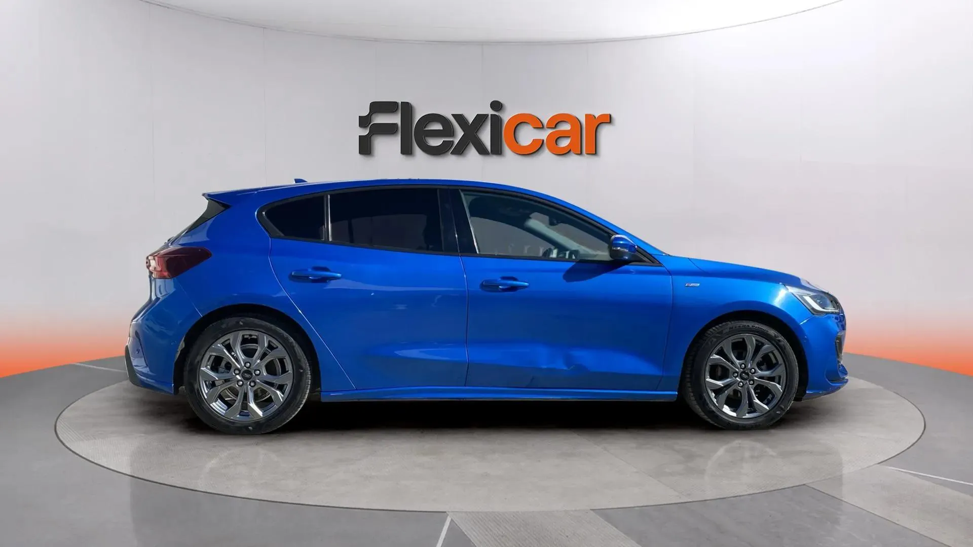 Ford Focus 1.0 EcoBoost MHEV ST-Line X - foto 5