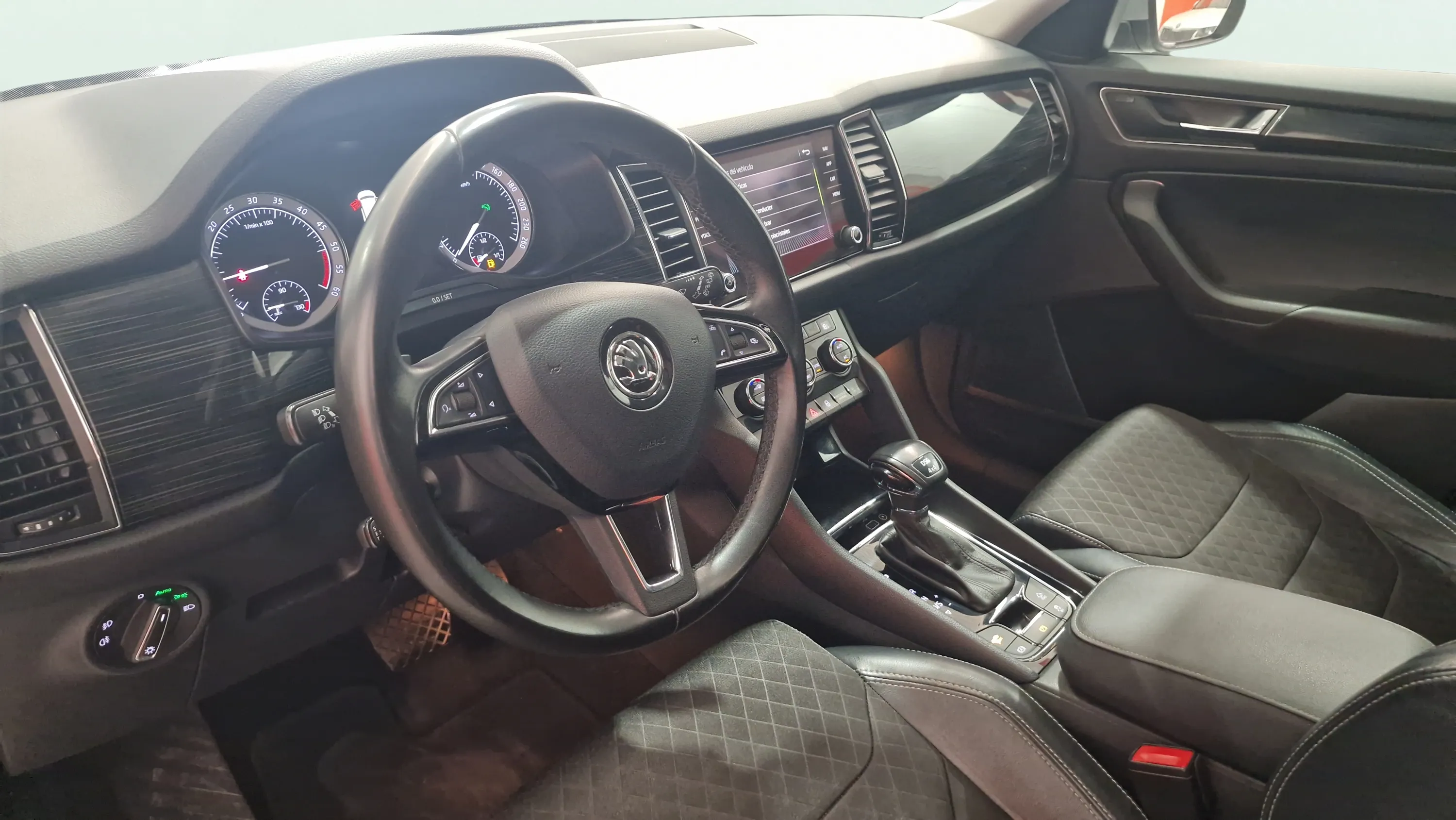 Škoda Kodiaq 2.0 TDI DSG 4x4 Style - foto 11