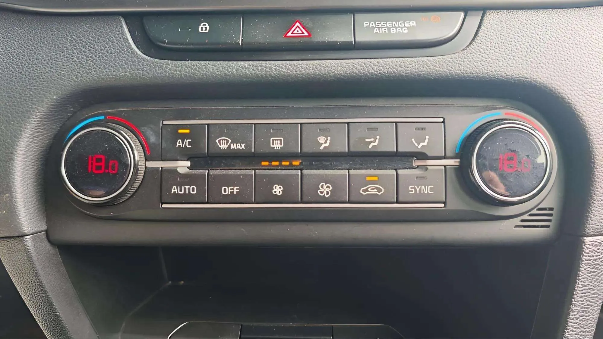 Kia Ceed 1.6 MHEV iMT Drive - foto 19
