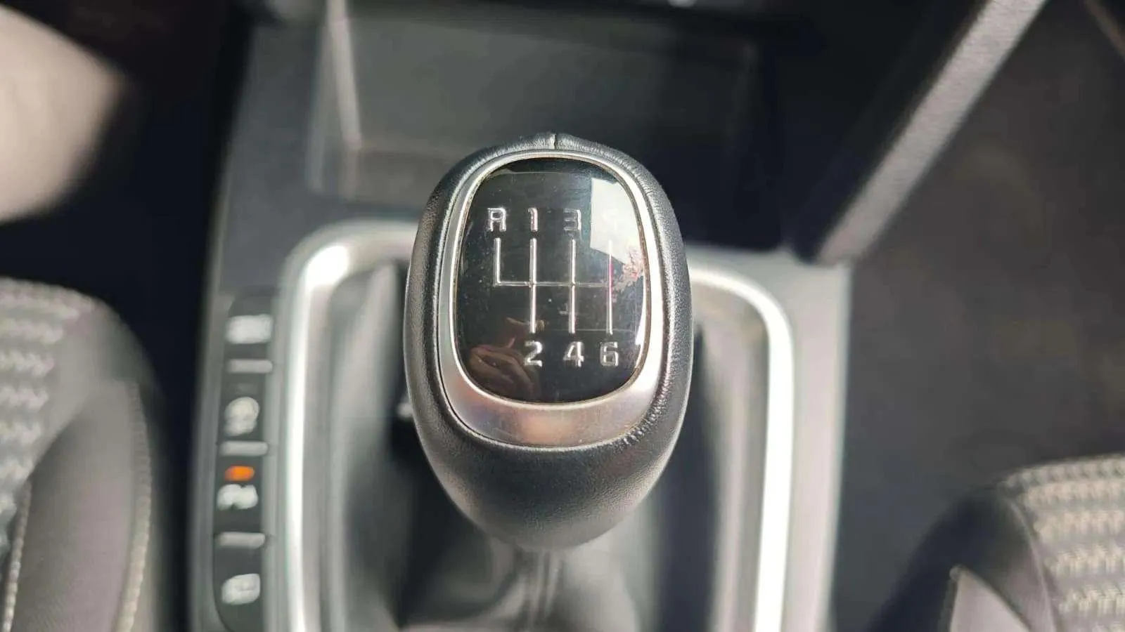 Kia Ceed 1.6 MHEV iMT Drive - foto 22