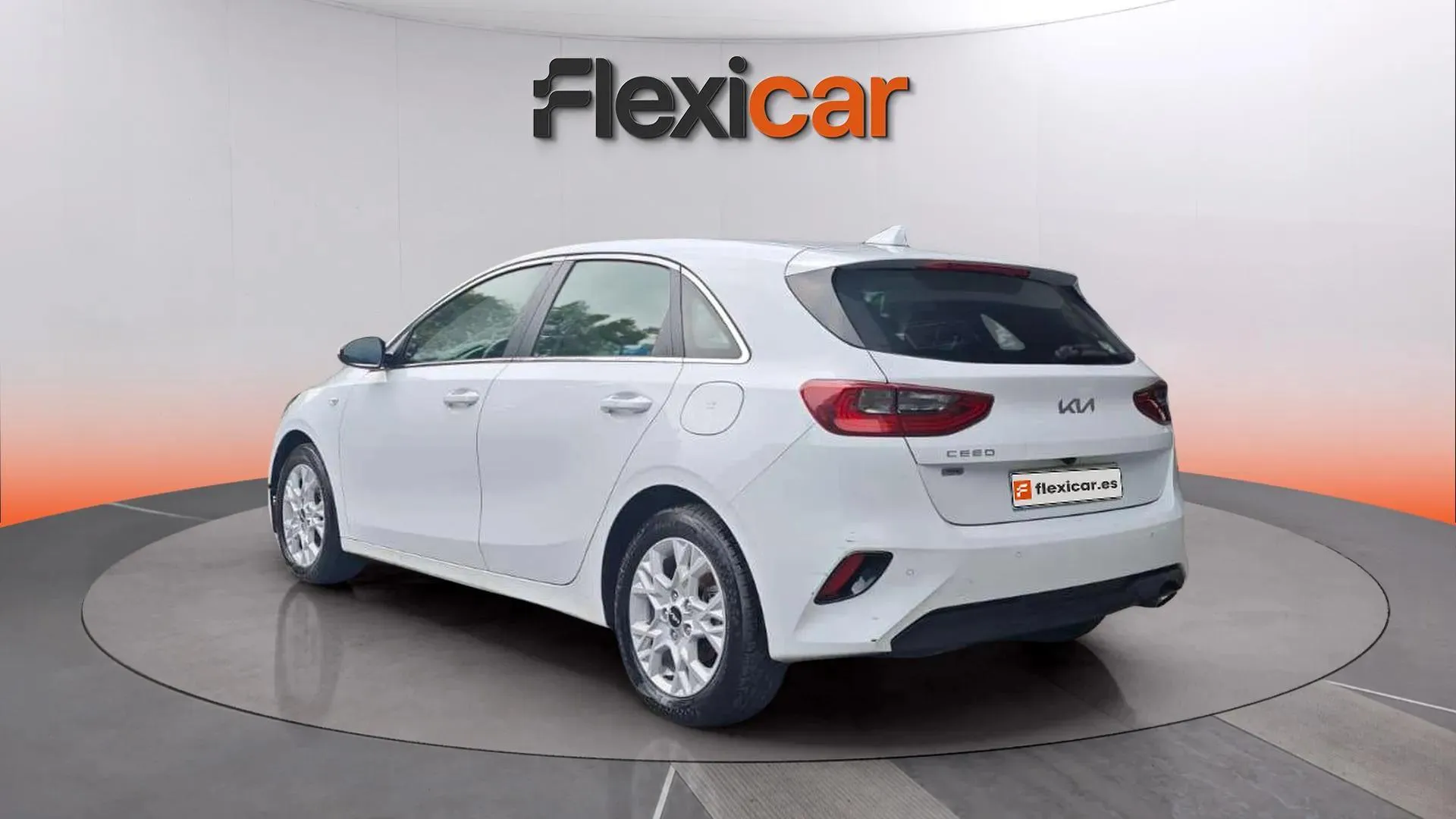 Kia Ceed 1.6 MHEV iMT Drive - foto 5