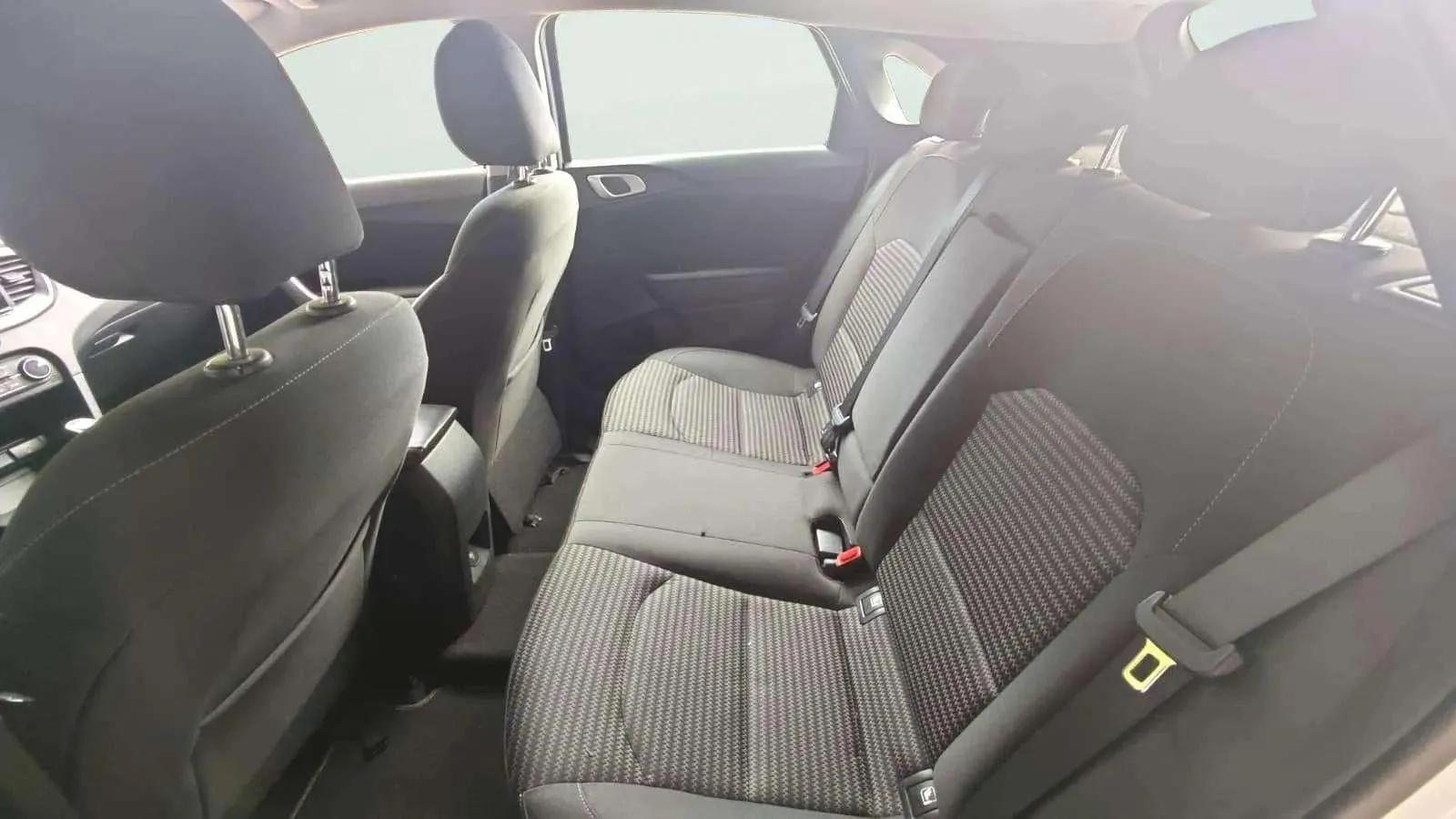 Kia Ceed 1.6 MHEV iMT Drive - foto 26