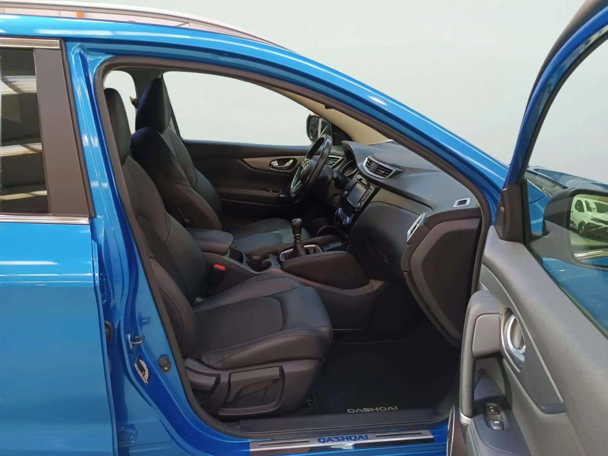 Nissan Qashqai DIG-T E6D Tekna - foto 15