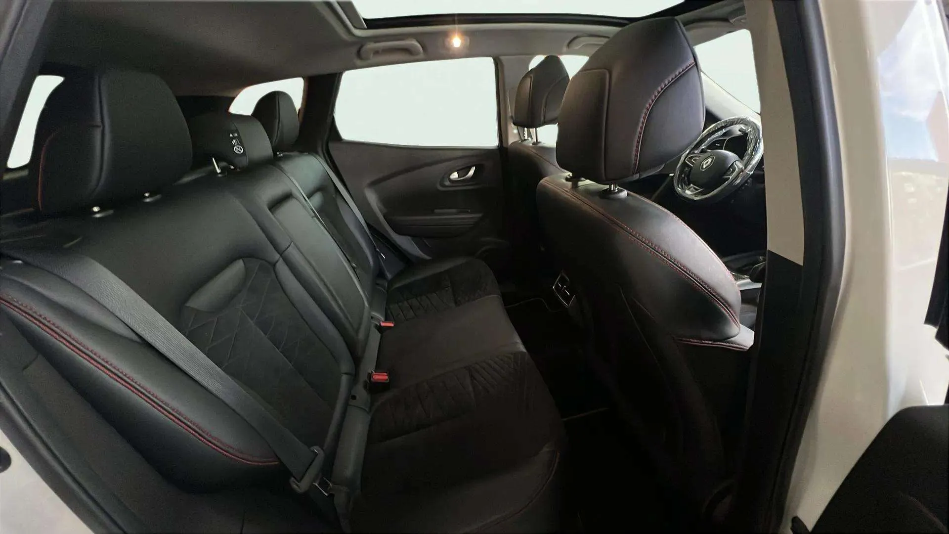 Renault Kadjar Black Ed GPF TCe EDC - foto 17