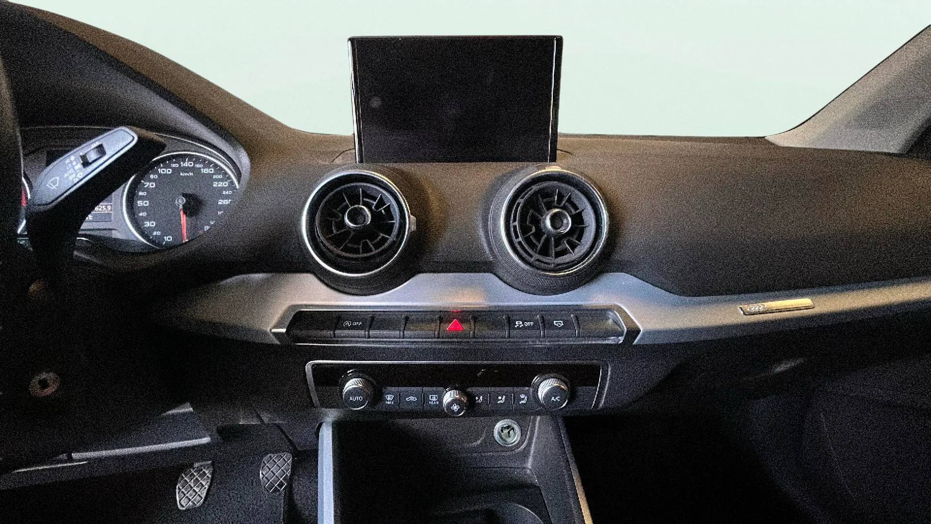 Audi Q2 Advanced 30 TFSI - foto 10