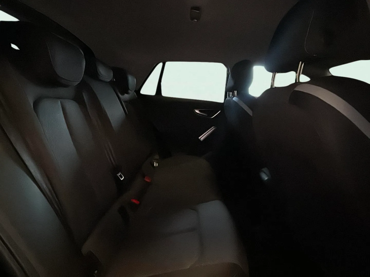 Audi Q2 Advanced 30 TFSI - foto 29