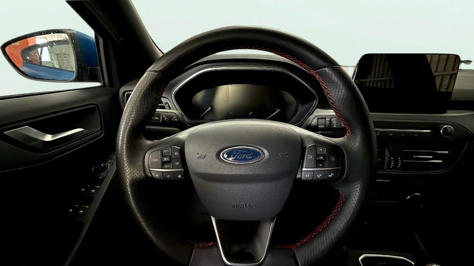 Ford Focus 1.0 EcoBoost MHEV ST-Line - foto 10