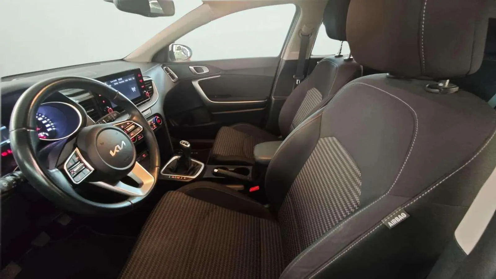 Kia Ceed 1.0 T-GDi Drive - foto 25