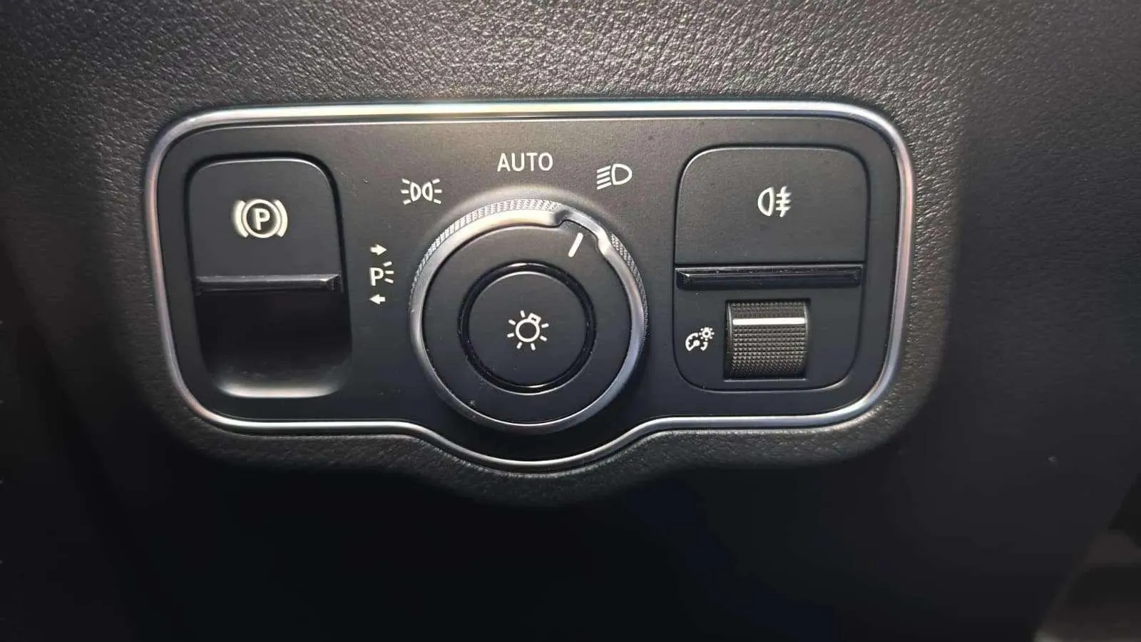 Mercedes-Benz GLA 220 D 4MATIC - foto 25