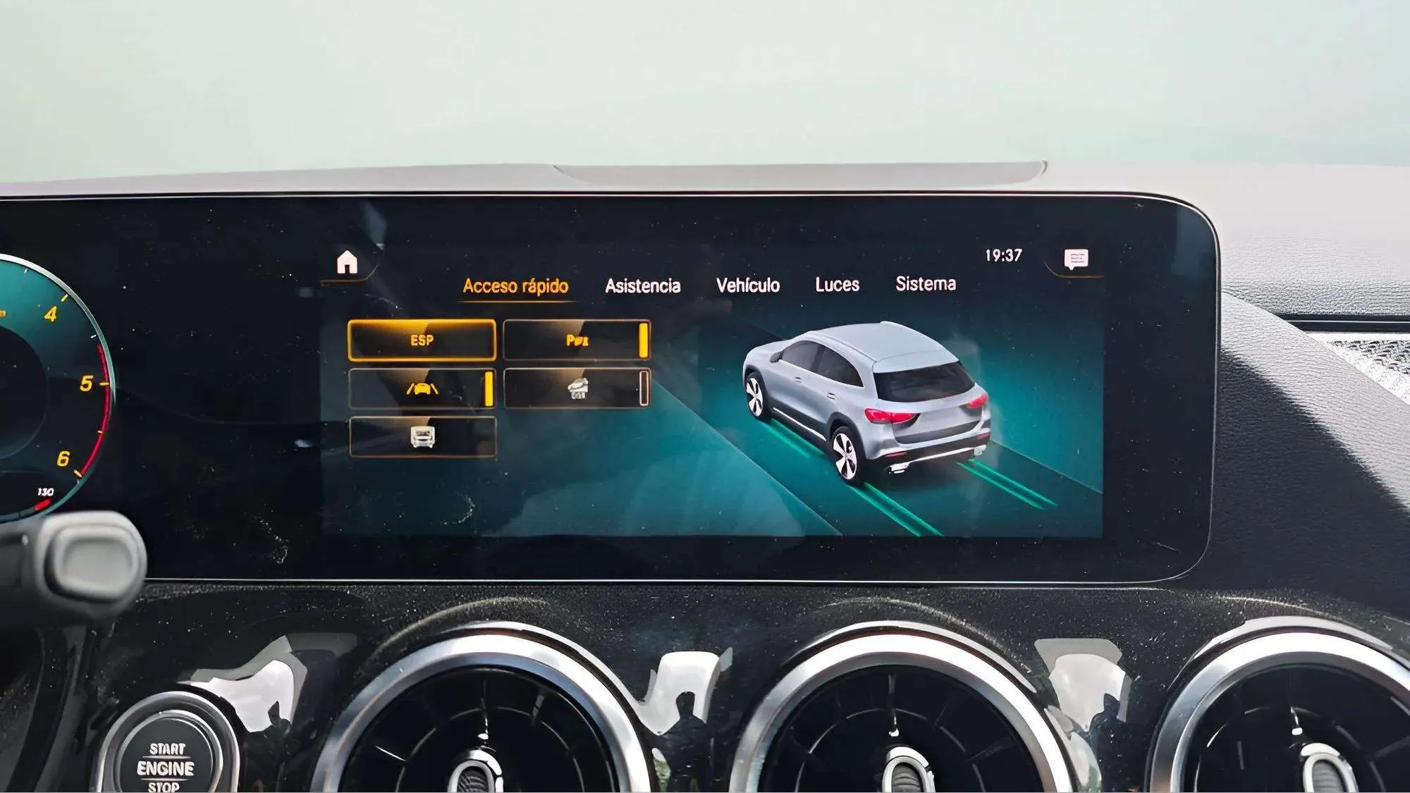 Mercedes-Benz GLA 220 D 4MATIC - foto 21