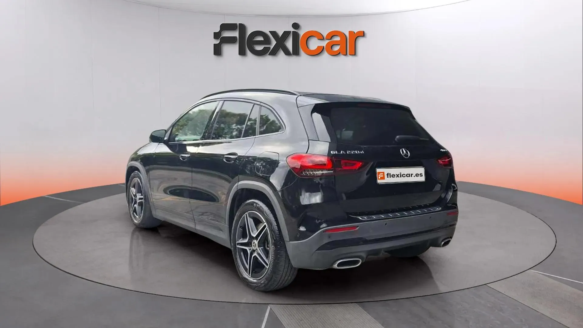 Mercedes-Benz GLA 220 D 4MATIC - foto 5