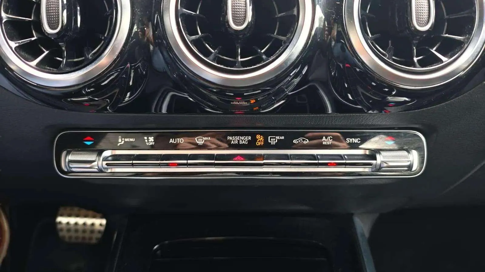 Mercedes-Benz GLA 220 D 4MATIC - foto 23