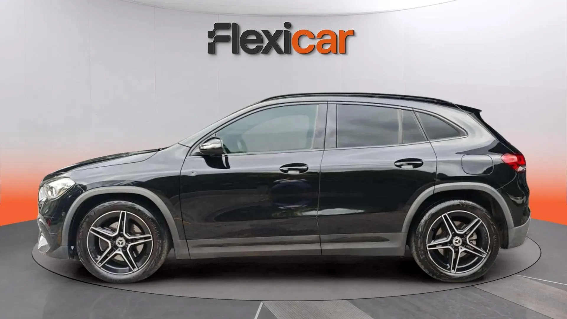 Mercedes-Benz GLA 220 D 4MATIC - foto 4