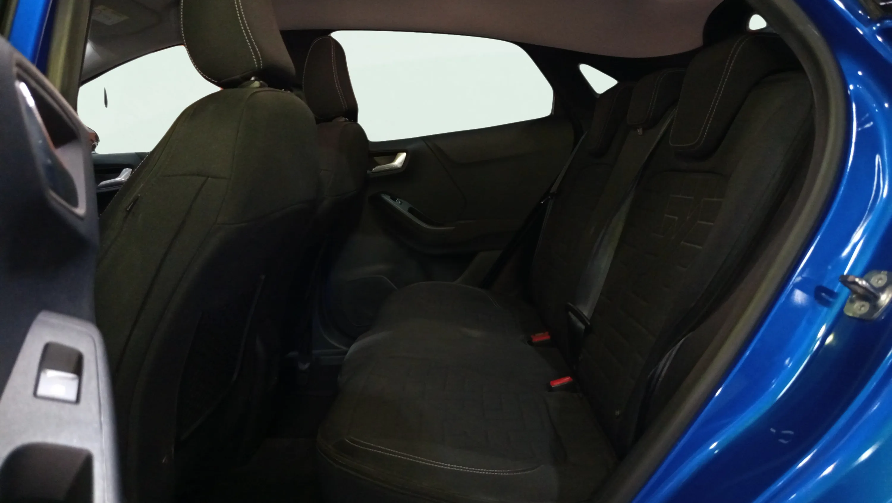 Ford Puma 1.0 EcoBoost Titanium Design MHEV - foto 13