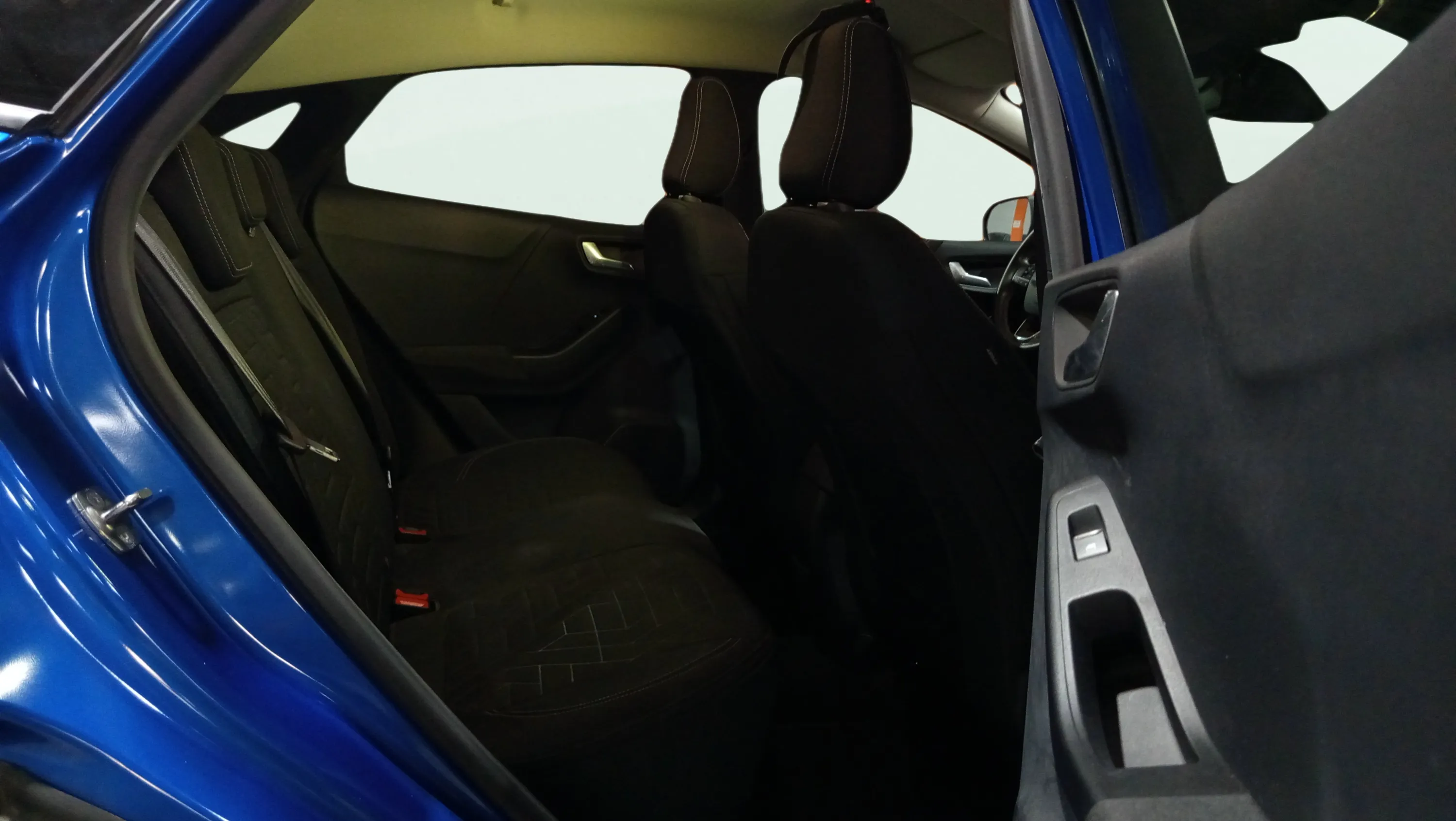 Ford Puma 1.0 EcoBoost Titanium Design MHEV - foto 16