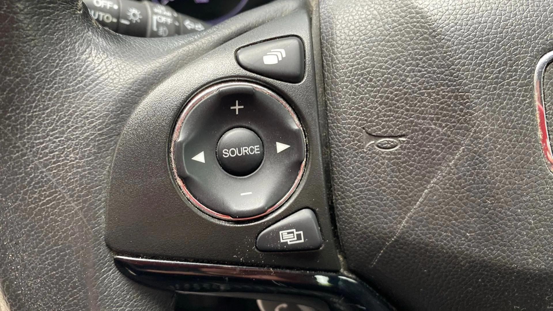 Honda HR-V 1.6 i-DTEC Comfort - foto 12
