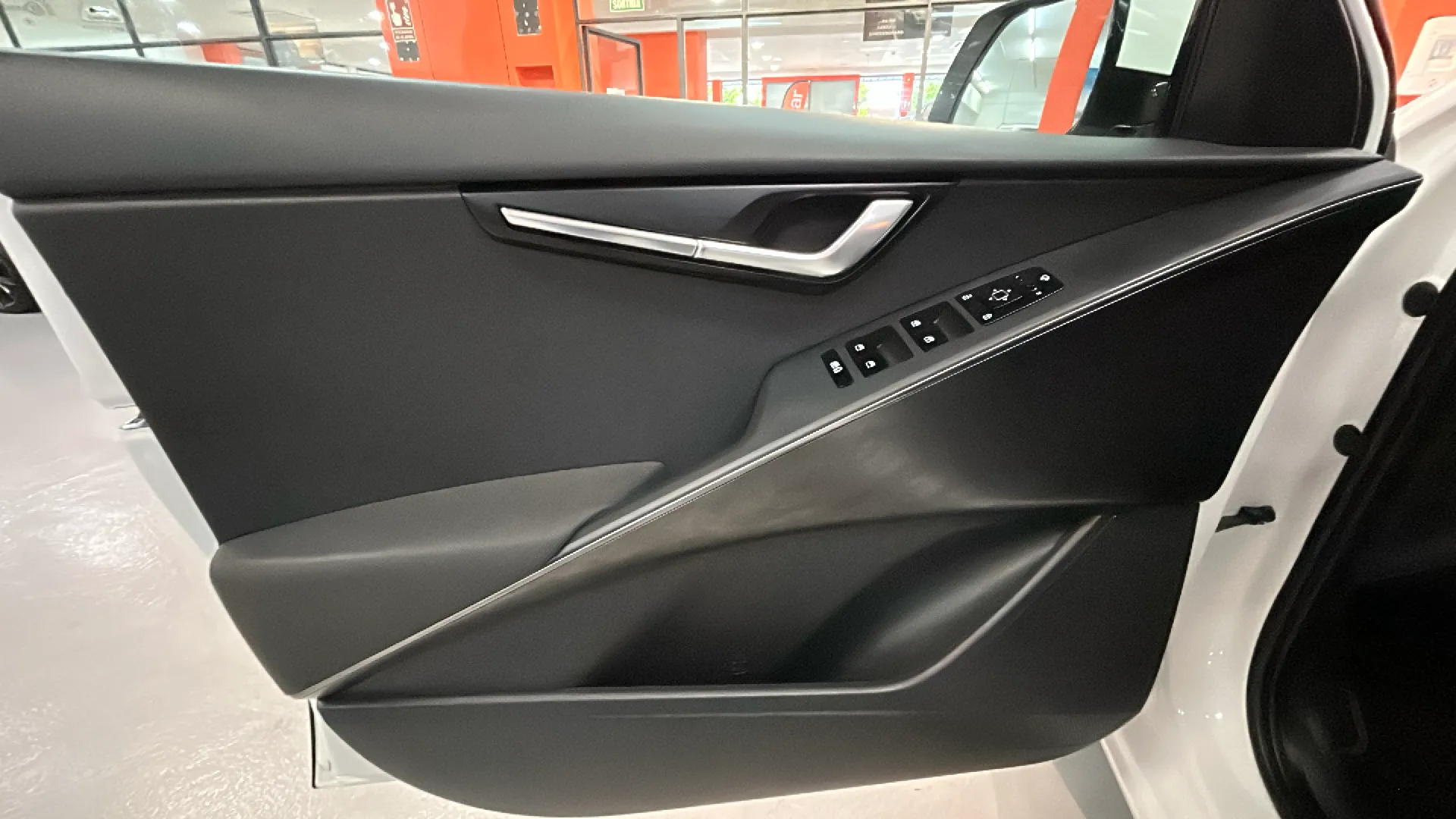 Kia Niro 1.6 GDi HEV Drive - foto 17