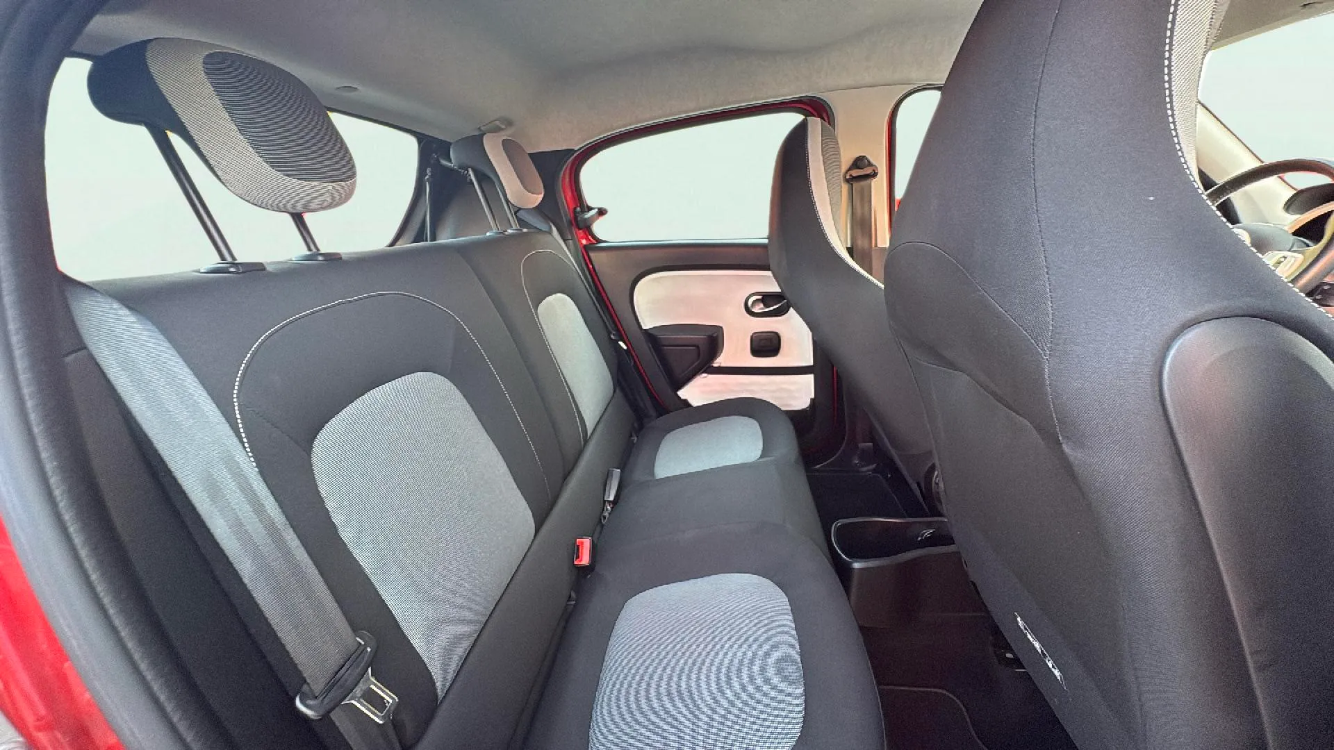 Renault Twingo Limited TCe -18 - foto 15