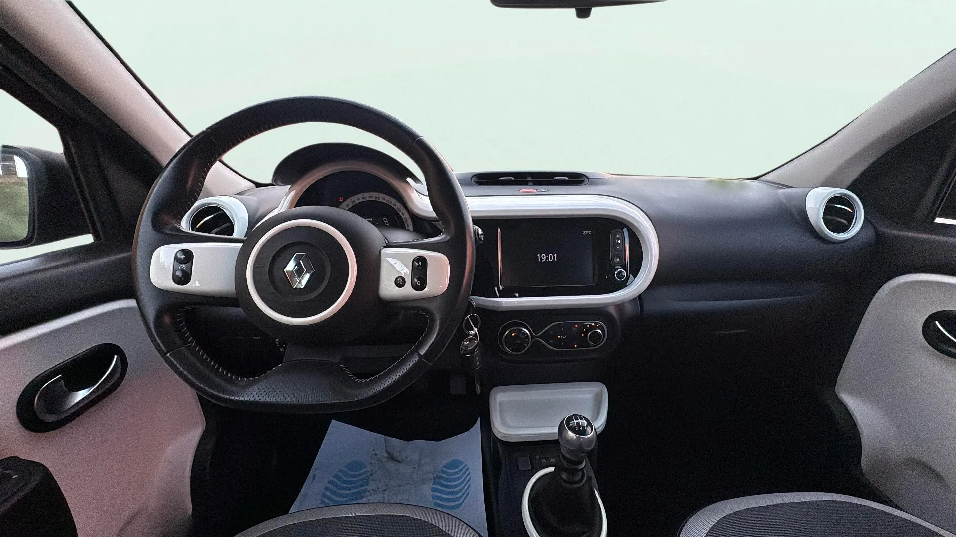 Renault Twingo Limited TCe -18 - foto 10