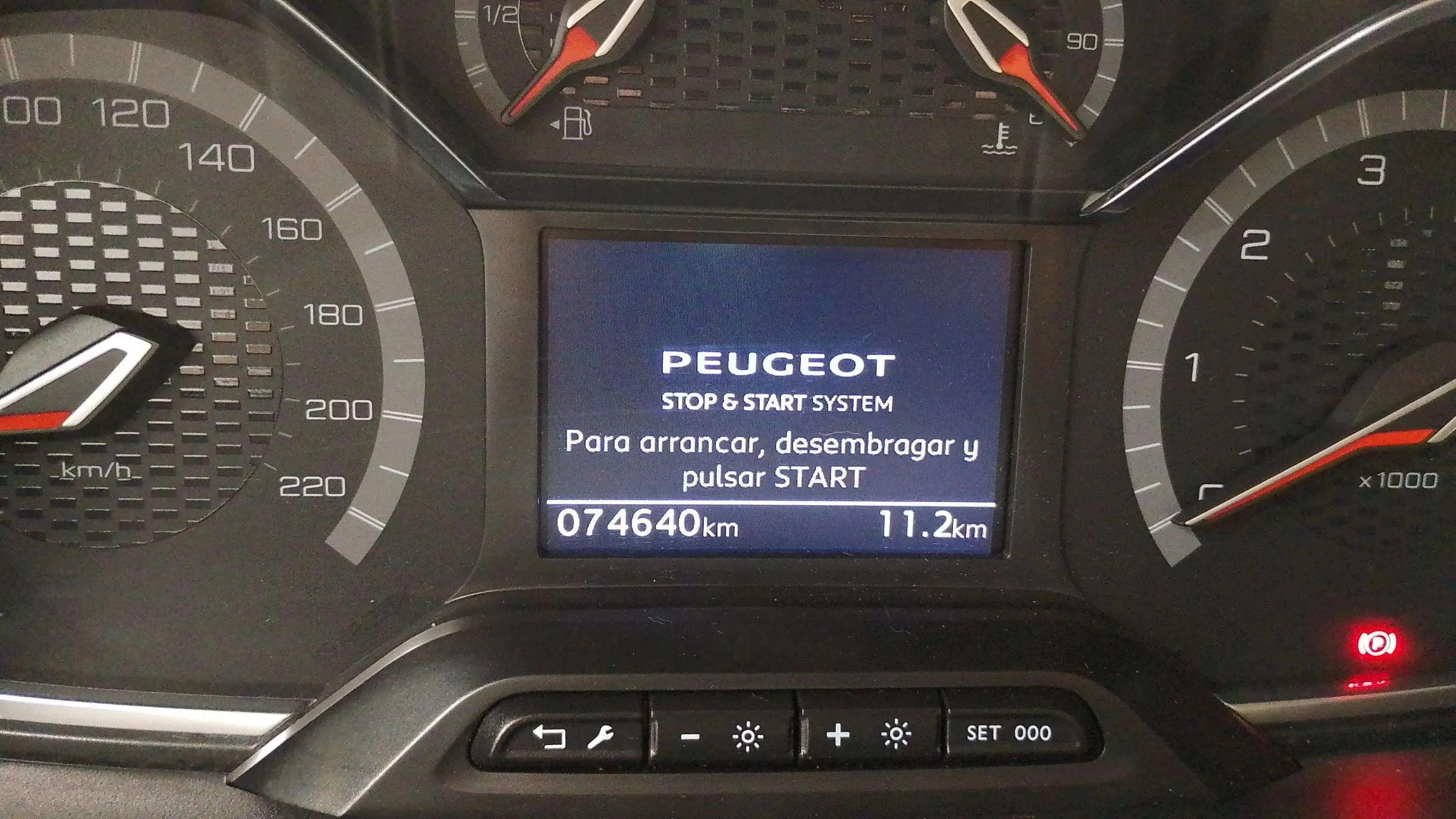 Peugeot Rifter GT BlueHDi 130 - foto 20