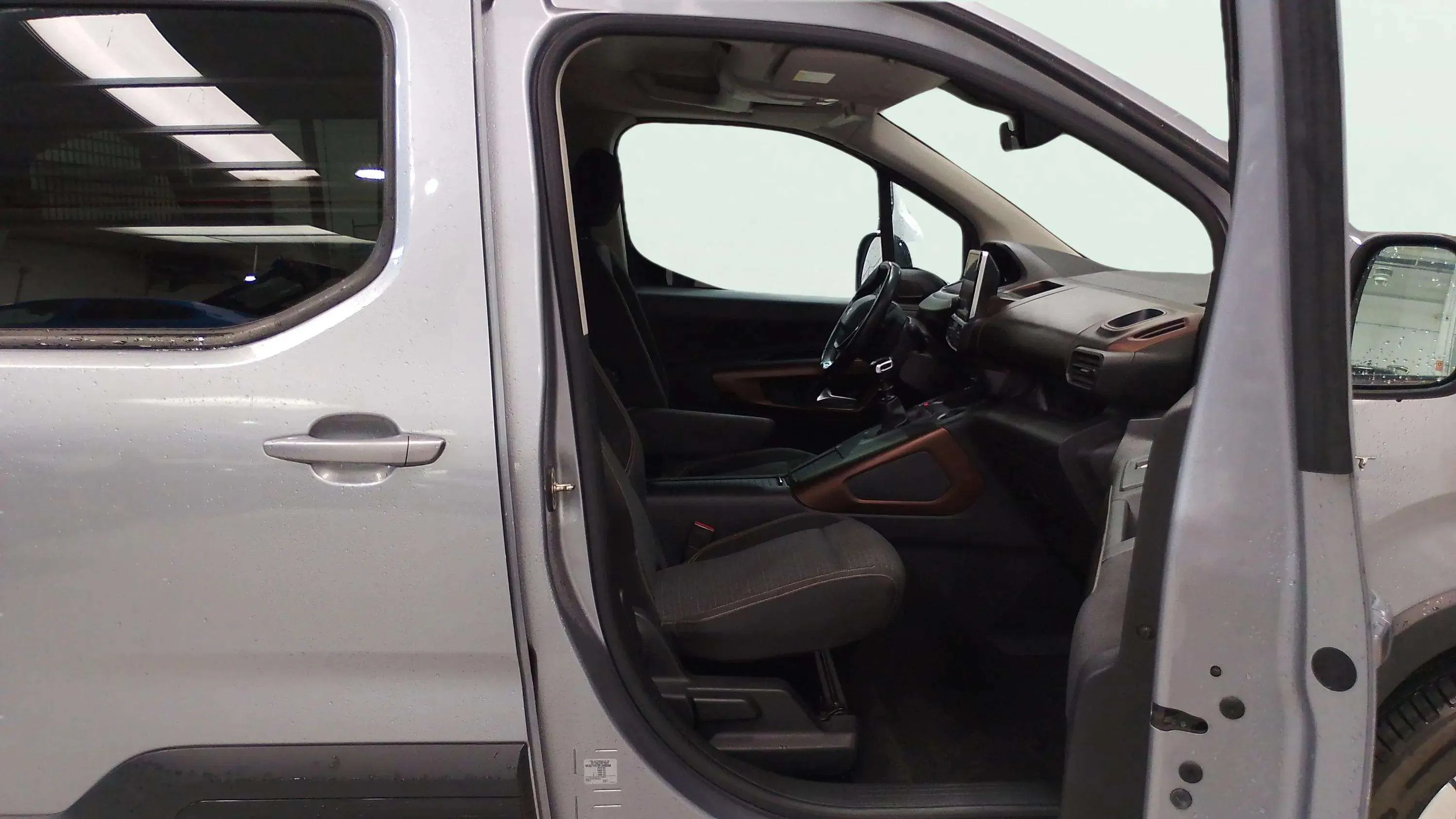 Peugeot Rifter GT BlueHDi 130 - foto 13