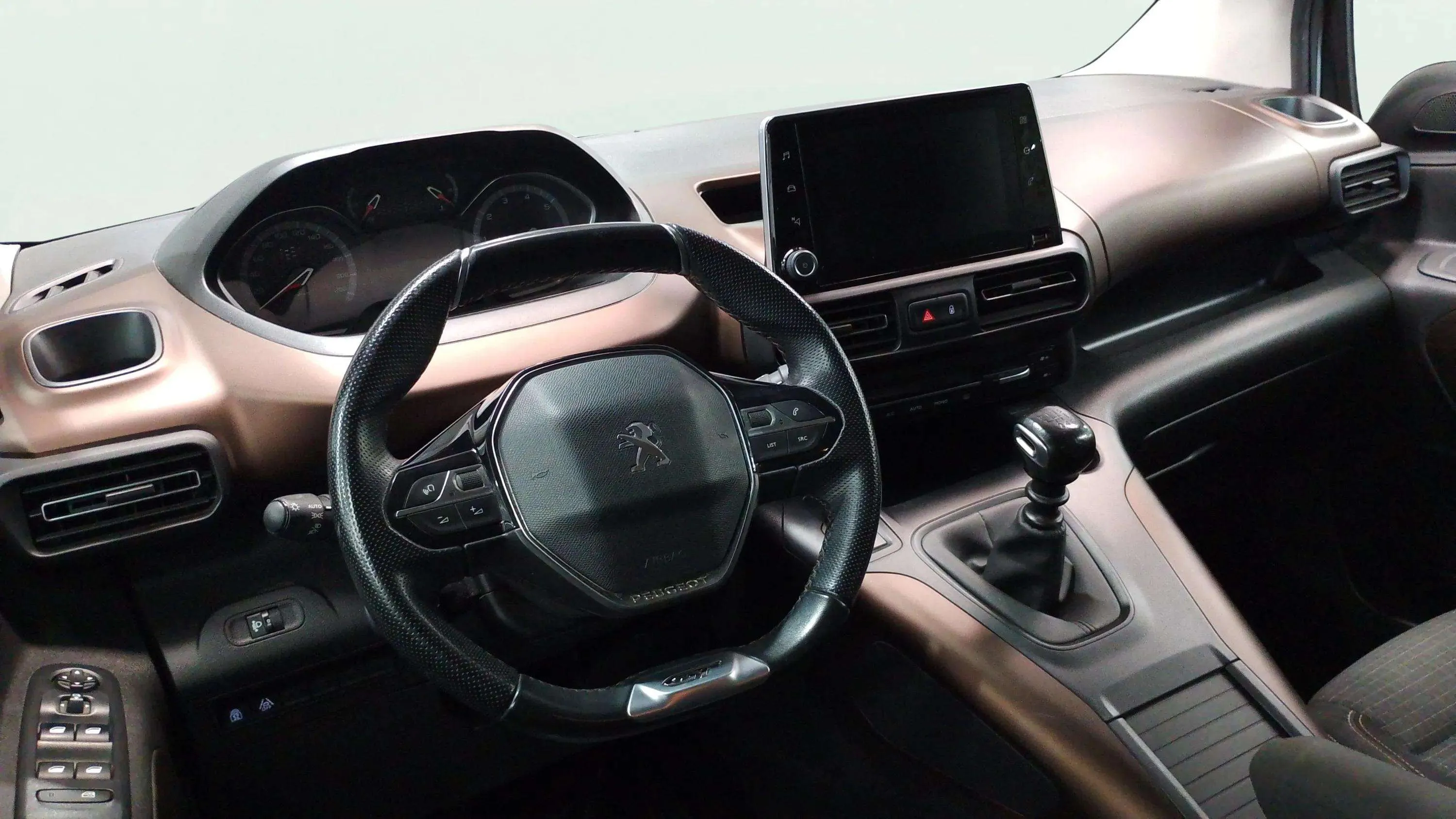 Peugeot Rifter GT BlueHDi 130 - foto 17