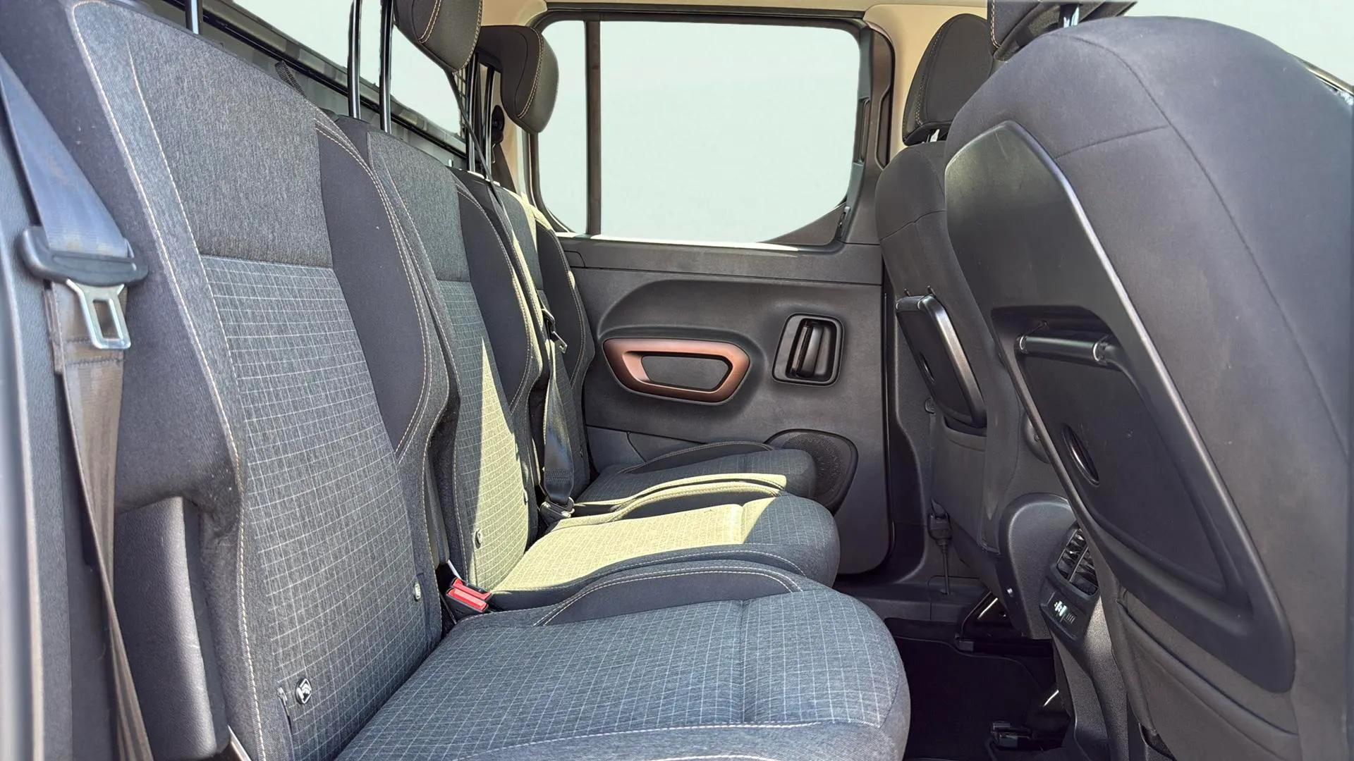 Peugeot Rifter GT BlueHDi 102 - foto 16