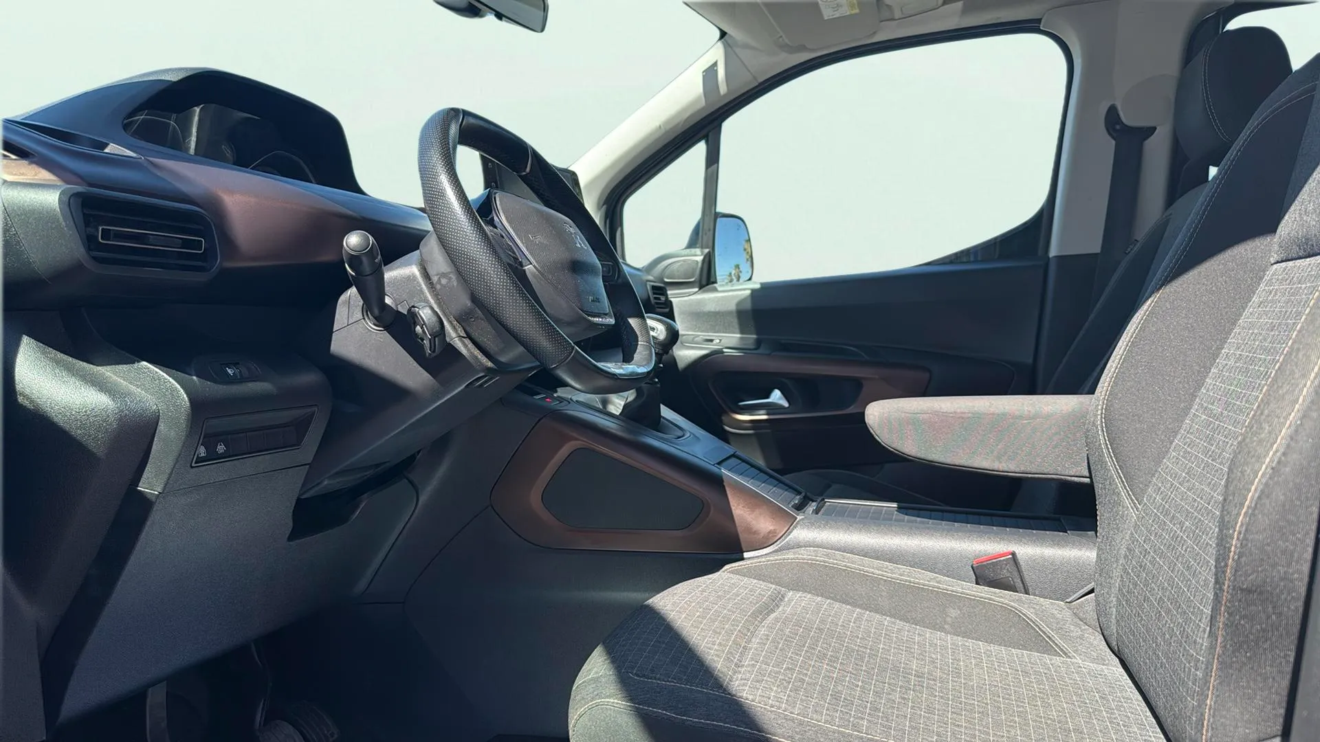 Peugeot Rifter GT BlueHDi 102 - foto 10