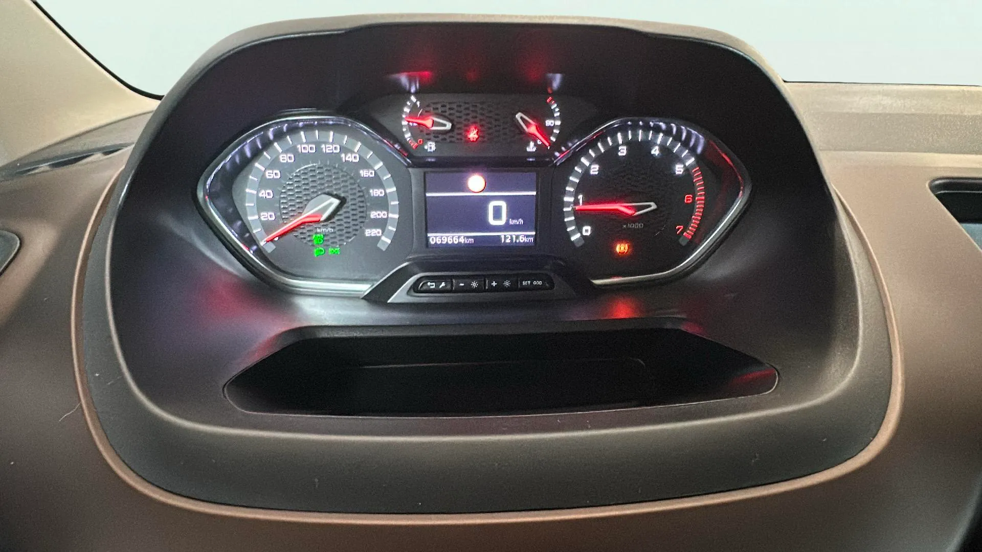 Peugeot Rifter Allure BlueHDi 100 - foto 9
