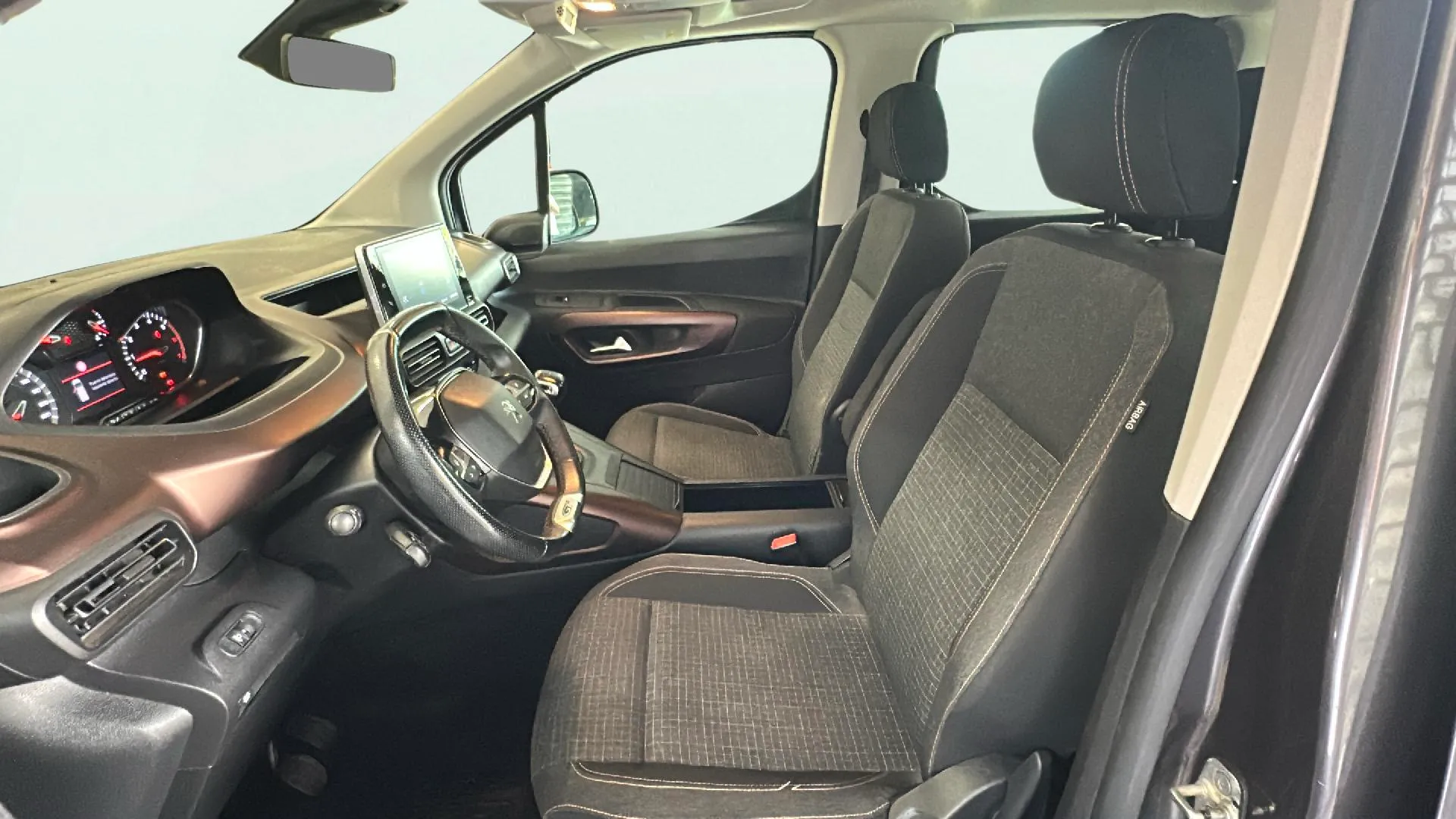 Peugeot Rifter Allure BlueHDi 100 - foto 17