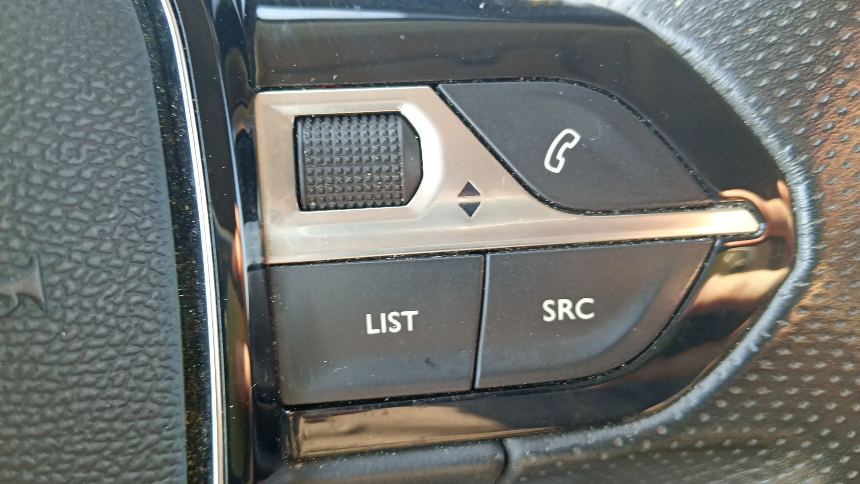Peugeot Rifter Allure BlueHDi 100 - foto 18