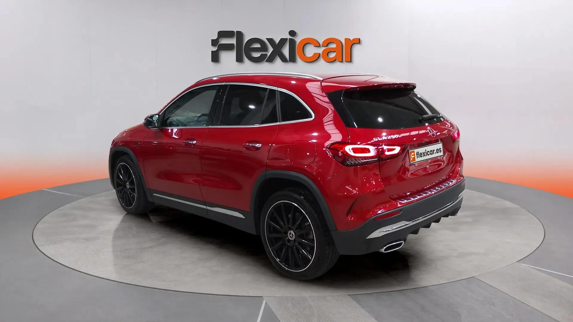 Mercedes-Benz GLA 250 e - foto 7