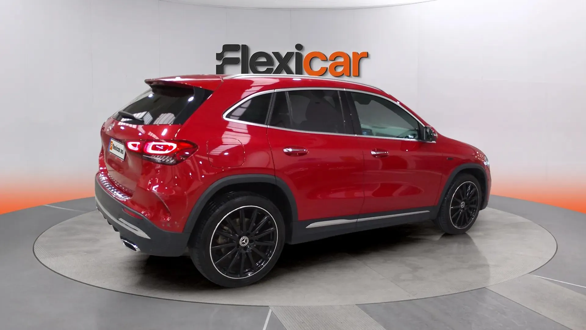 Mercedes-Benz GLA 250 e - foto 4