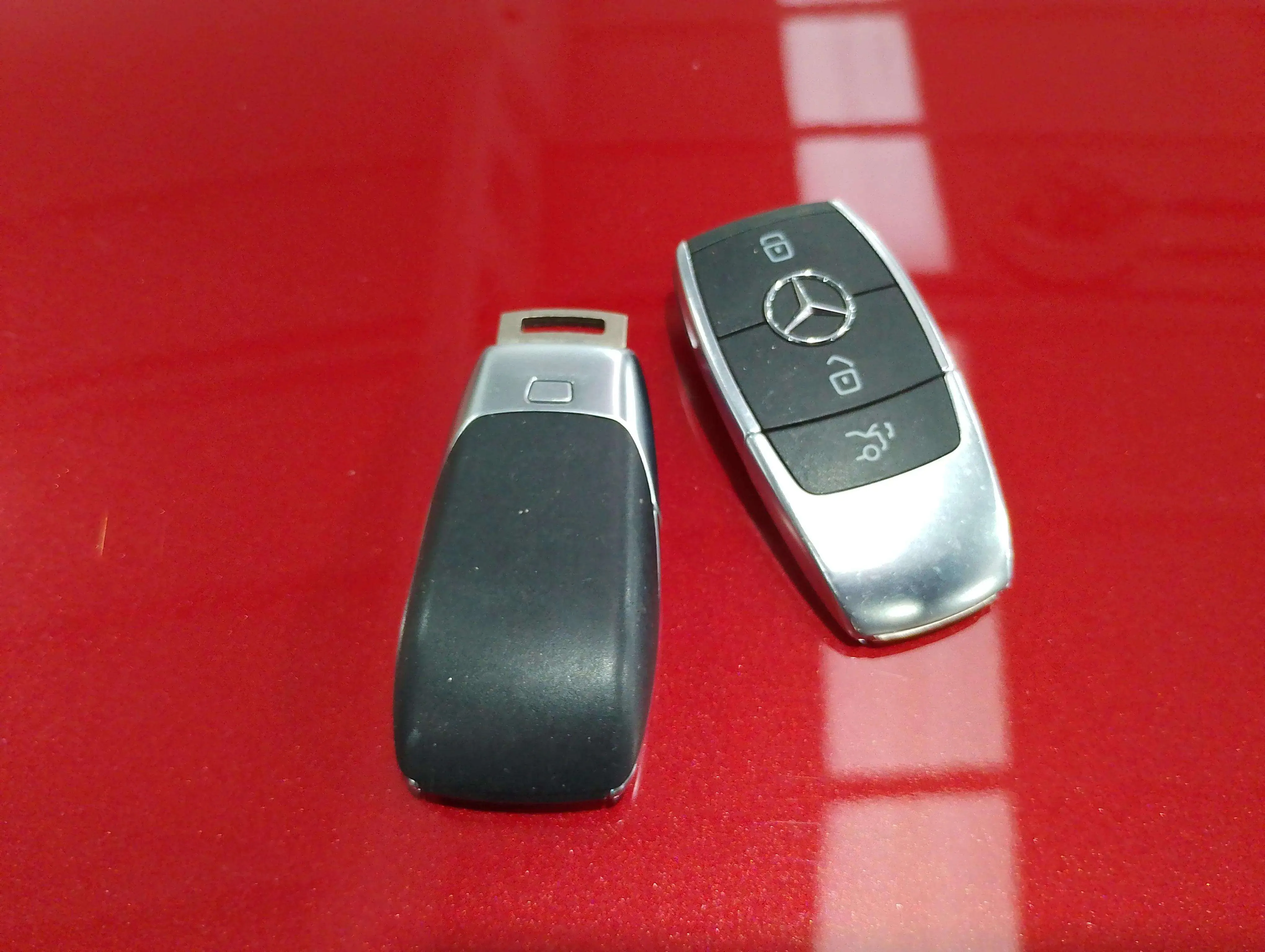 Mercedes-Benz GLA 250 e - foto 31