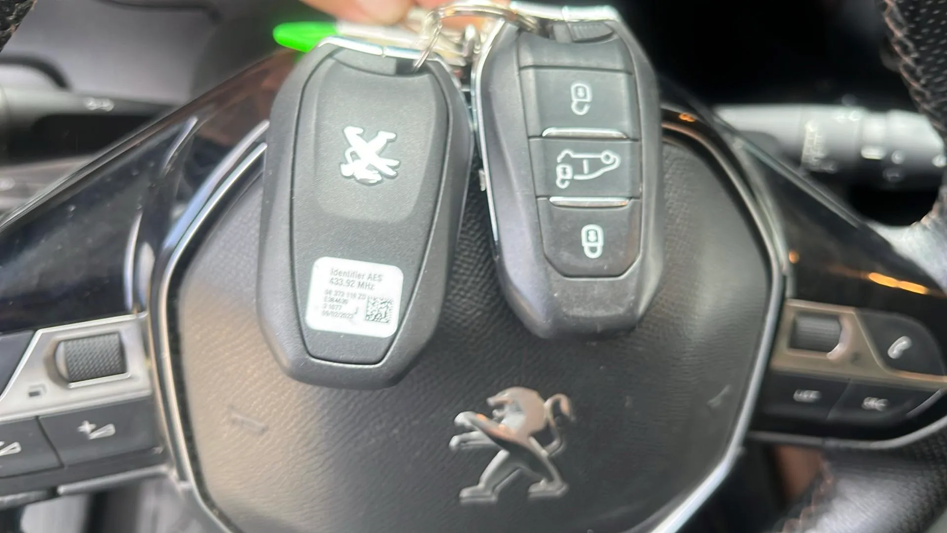 Peugeot Rifter Allure BlueHDi 100 - foto 19