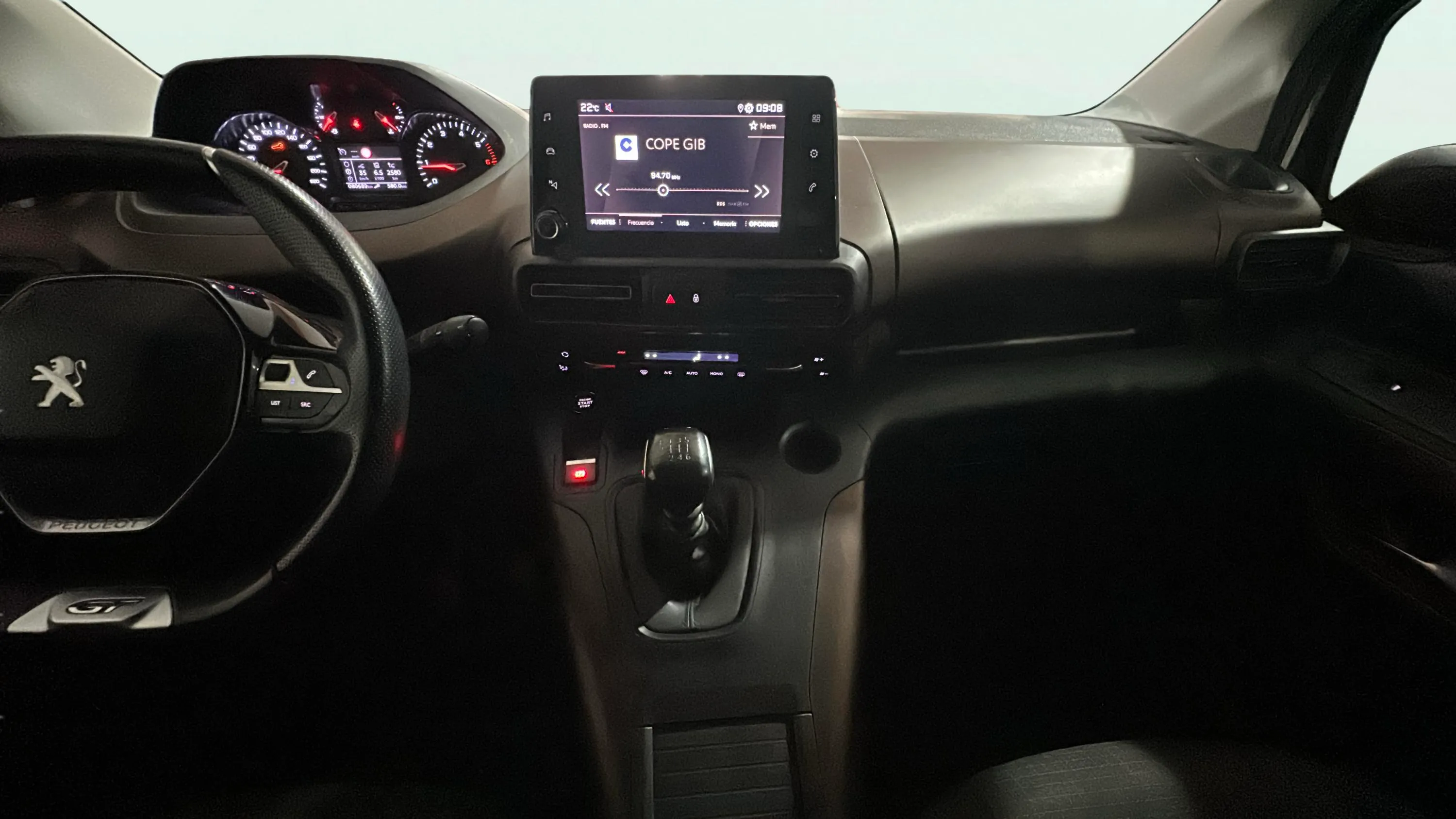 Peugeot Rifter GT BlueHDi 130 - foto 16