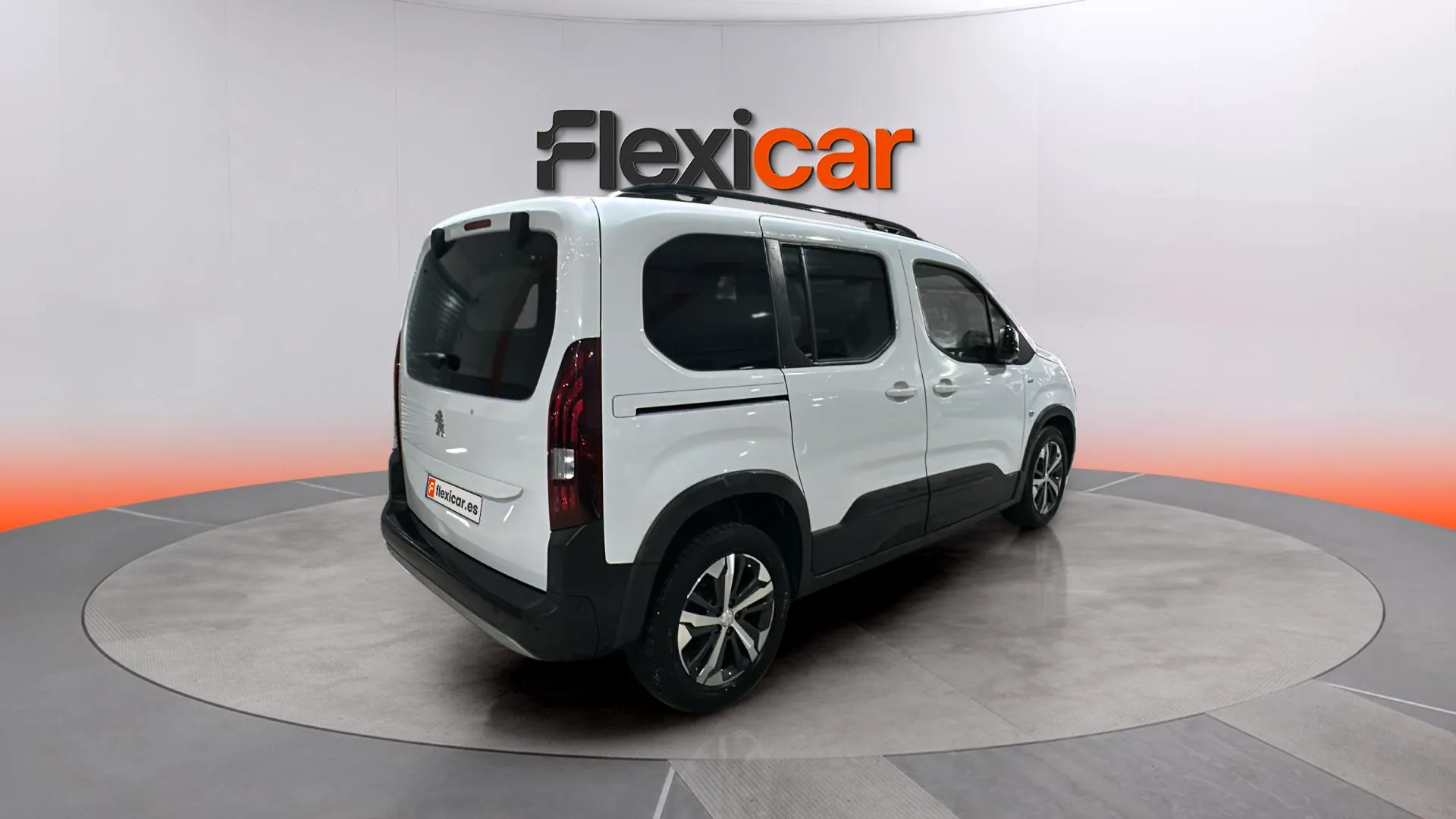 Peugeot Rifter GT BlueHDi 130 - foto 7